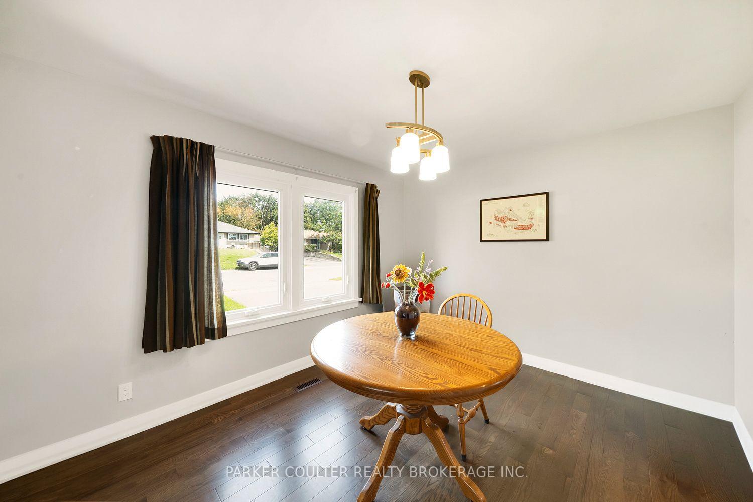 Photo 7 of 71 Newton Street, Barrie, Wellington — HOMEH