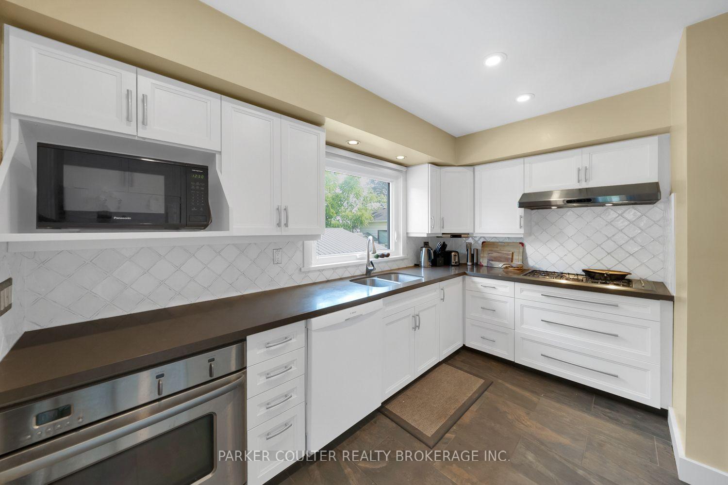 Photo 10 of 71 Newton Street, Barrie, Wellington — HOMEH