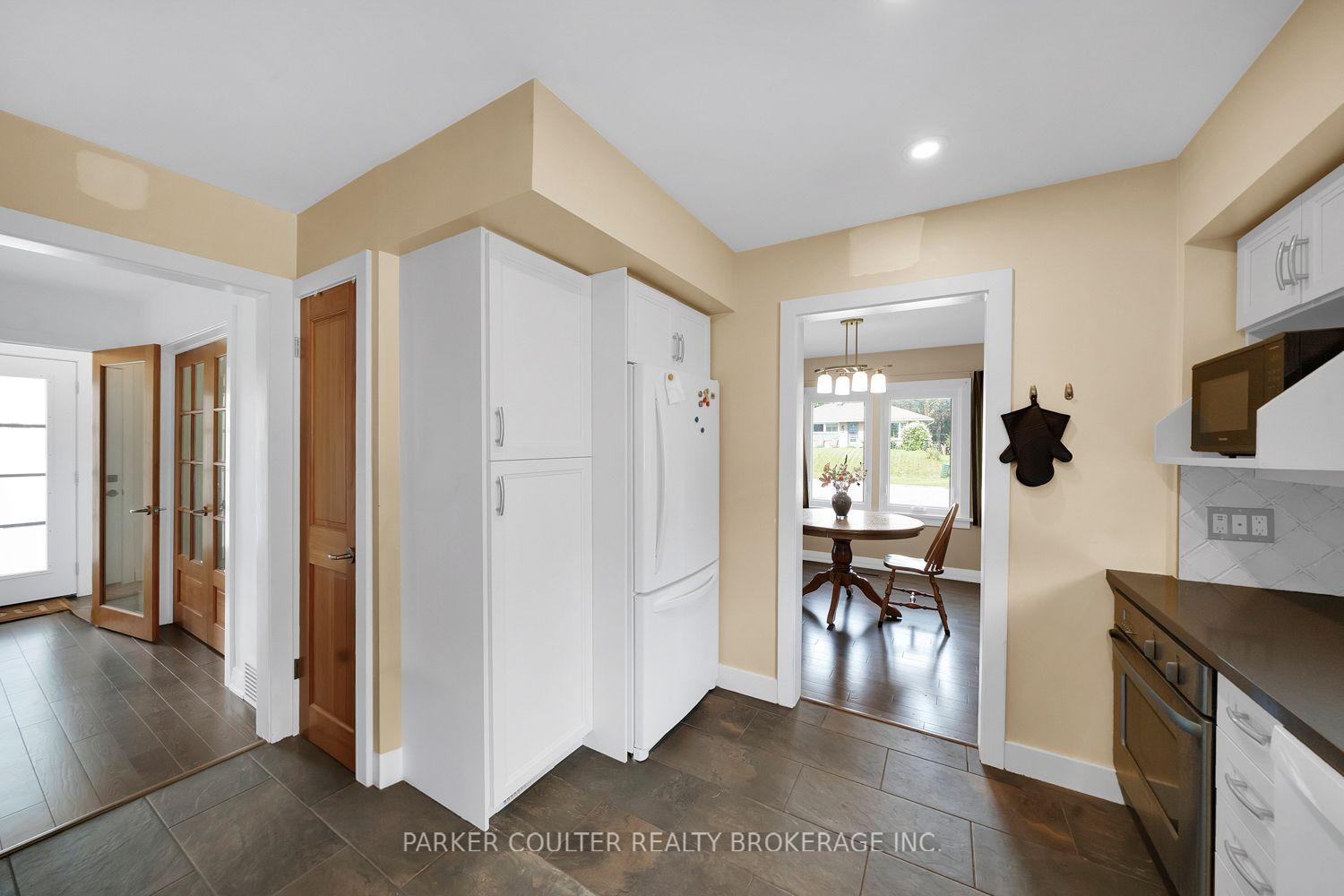 Photo 13 of 71 Newton Street, Barrie, Wellington — HOMEH