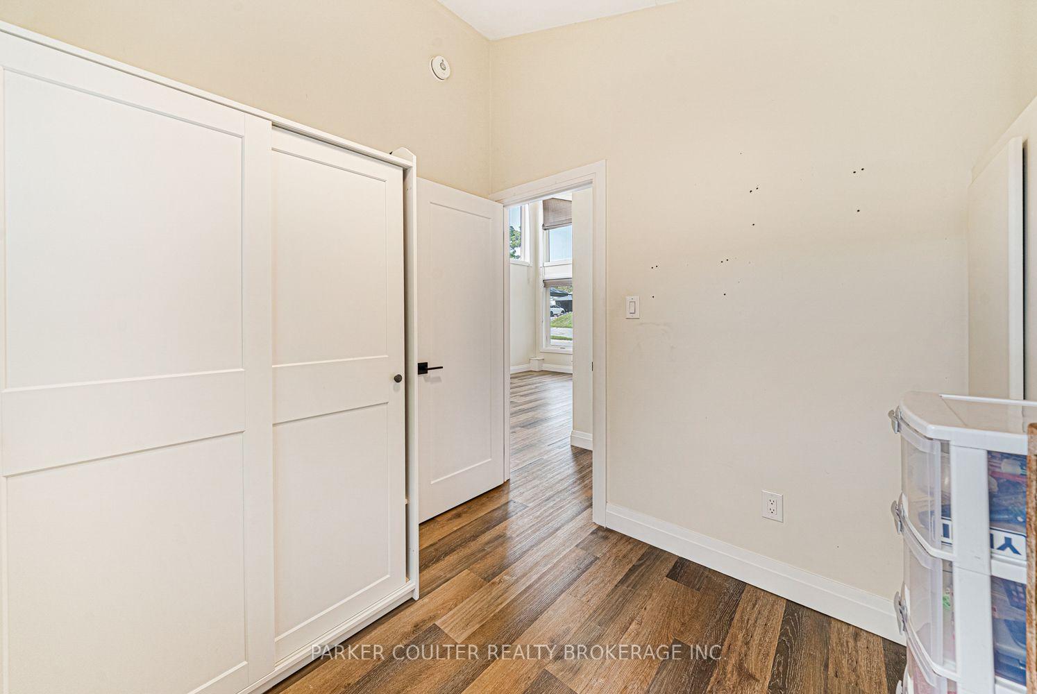 Photo 42 of 71 Newton Street, Barrie, Wellington — HOMEH