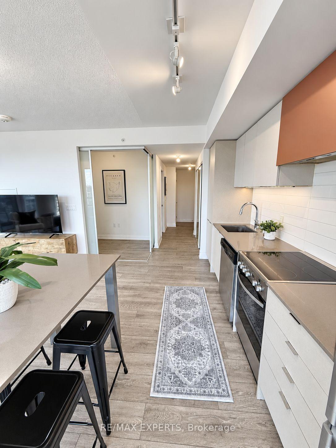 Photo 11 of Unit 1902, 30 Gibbs Road, Etobicoke, Islington-City Centre West — HOMEH