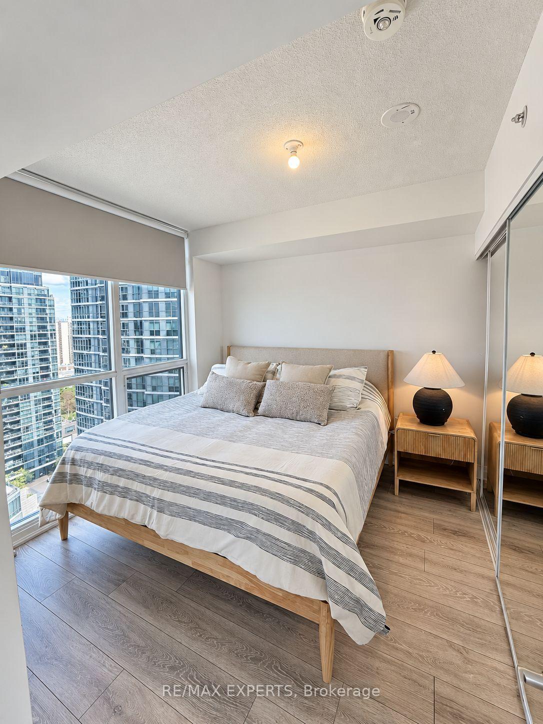 Photo 12 of Unit 1902, 30 Gibbs Road, Etobicoke, Islington-City Centre West — HOMEH