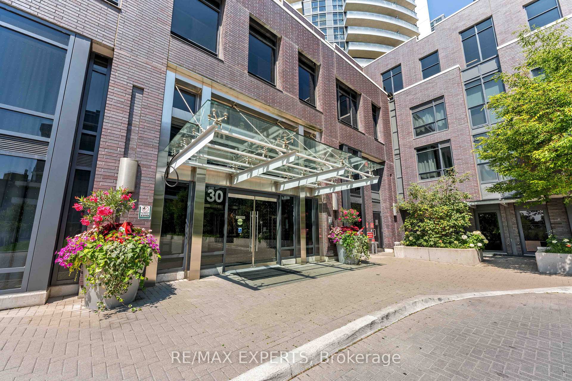 Photo 16 of Unit 1902, 30 Gibbs Road, Etobicoke, Islington-City Centre West — HOMEH