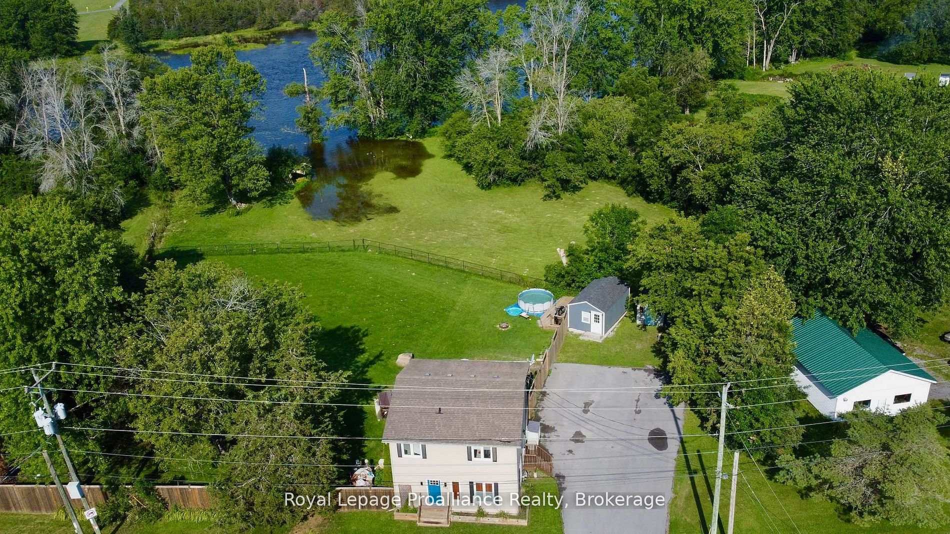 Photo 2 of 465 Cannifton Road, Belleville, Thurlow Ward — HOMEH