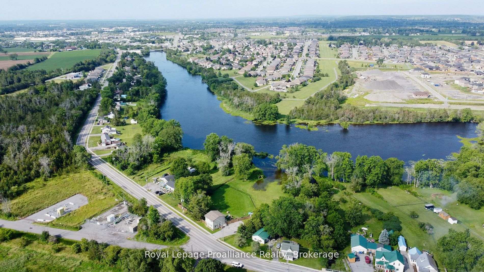 Photo 4 of 465 Cannifton Road, Belleville, Thurlow Ward — HOMEH