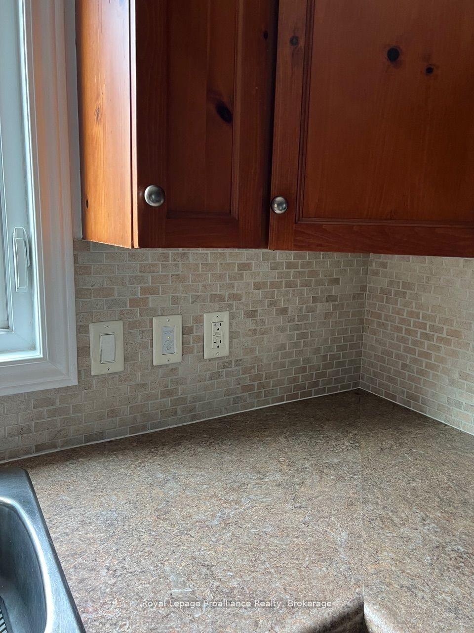 Photo 19 of 465 Cannifton Road, Belleville, Thurlow Ward — HOMEH