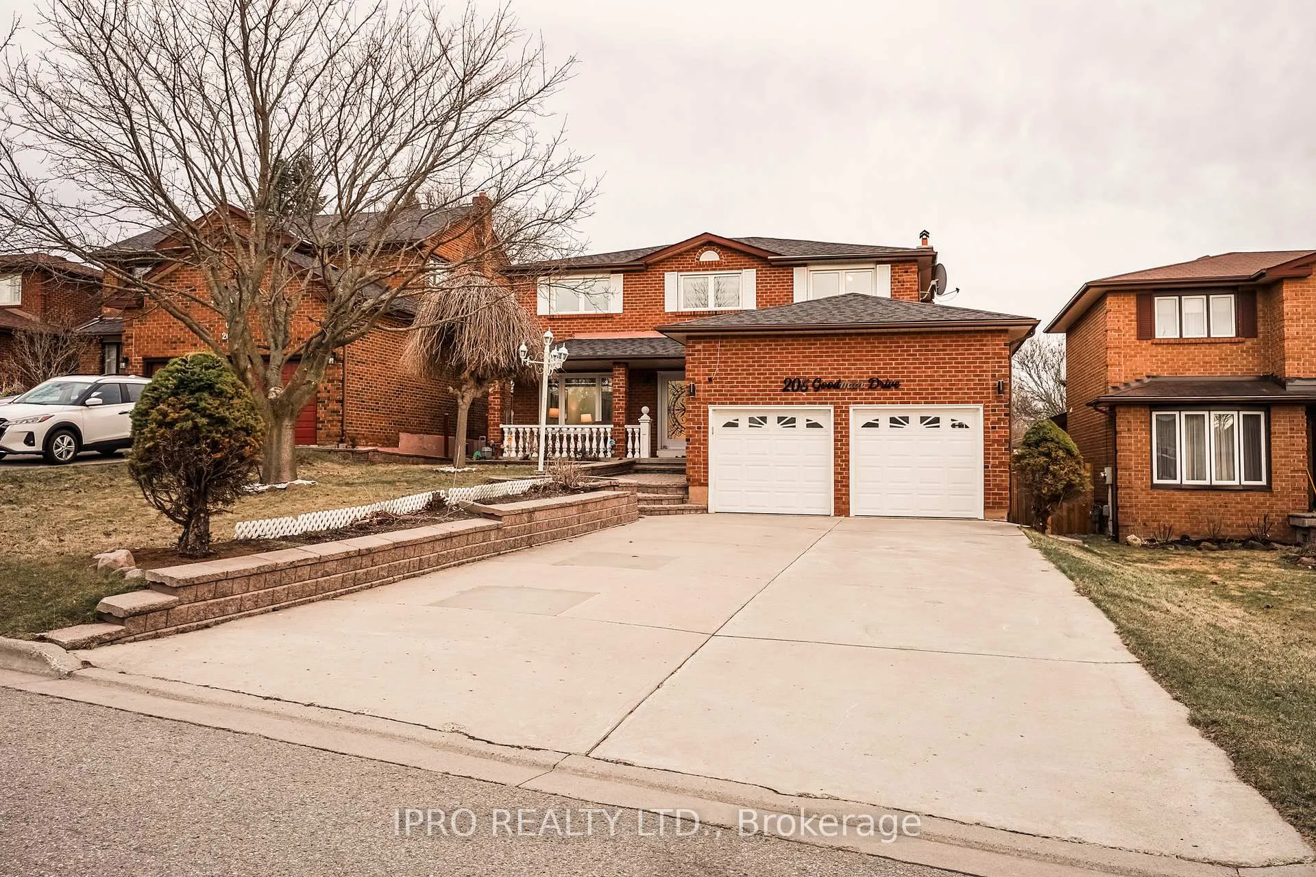 Photo 1 of 208 Goodman Drive, Oshawa, McLaughlin — HOMEH