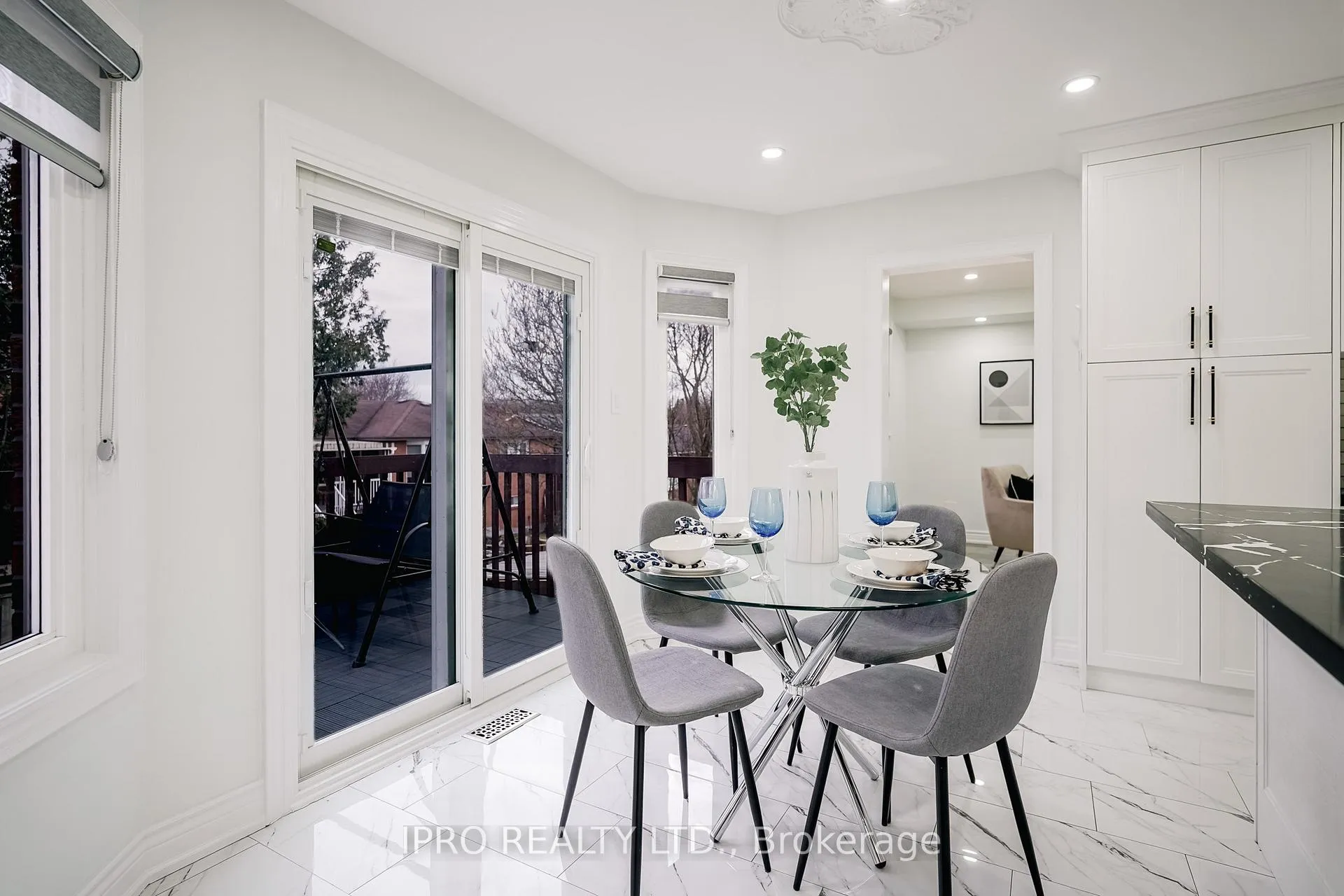 Photo 12 of 208 Goodman Drive, Oshawa, McLaughlin — HOMEH