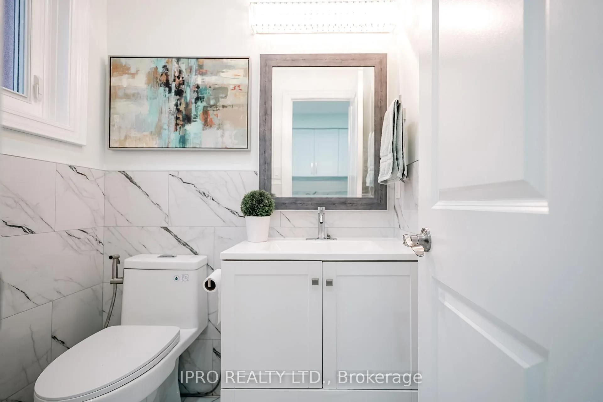 Photo 21 of 208 Goodman Drive, Oshawa, McLaughlin — HOMEH