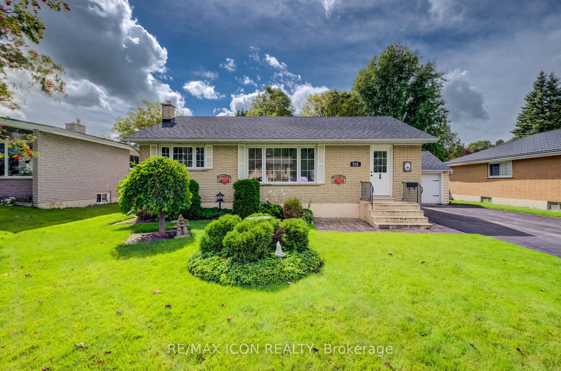 Photo 1 of 315 Perth Street, Wellington North, Mount Forest — HOMEH