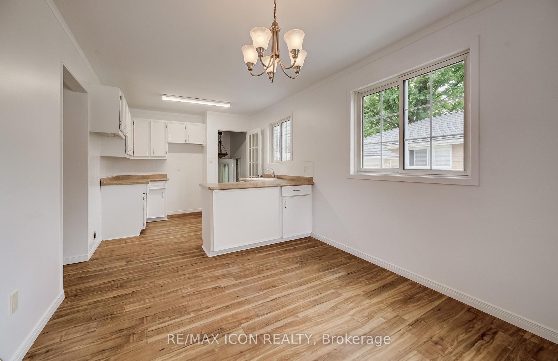 Photo 8 of 315 Perth Street, Wellington North, Mount Forest — HOMEH