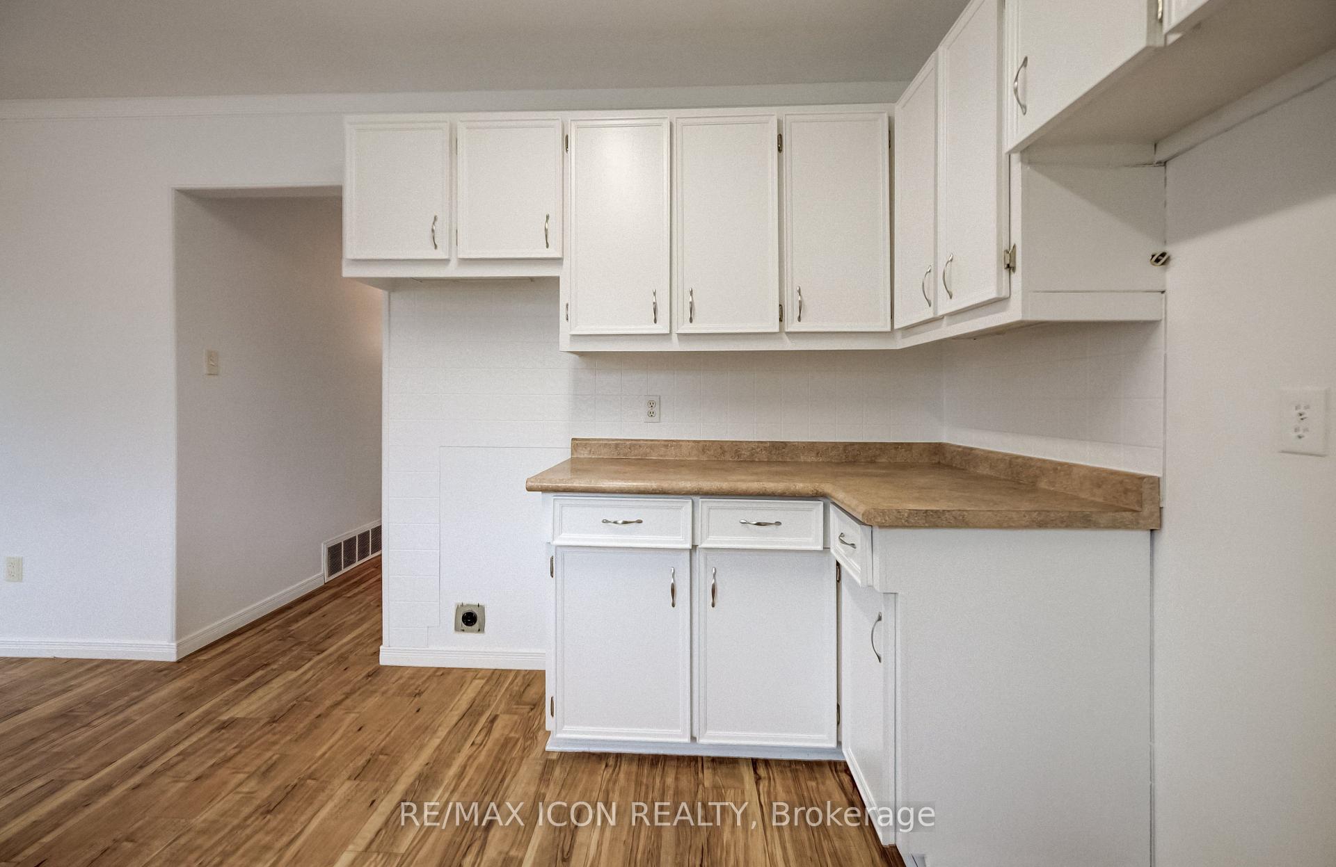Photo 11 of 315 Perth Street, Wellington North, Mount Forest — HOMEH