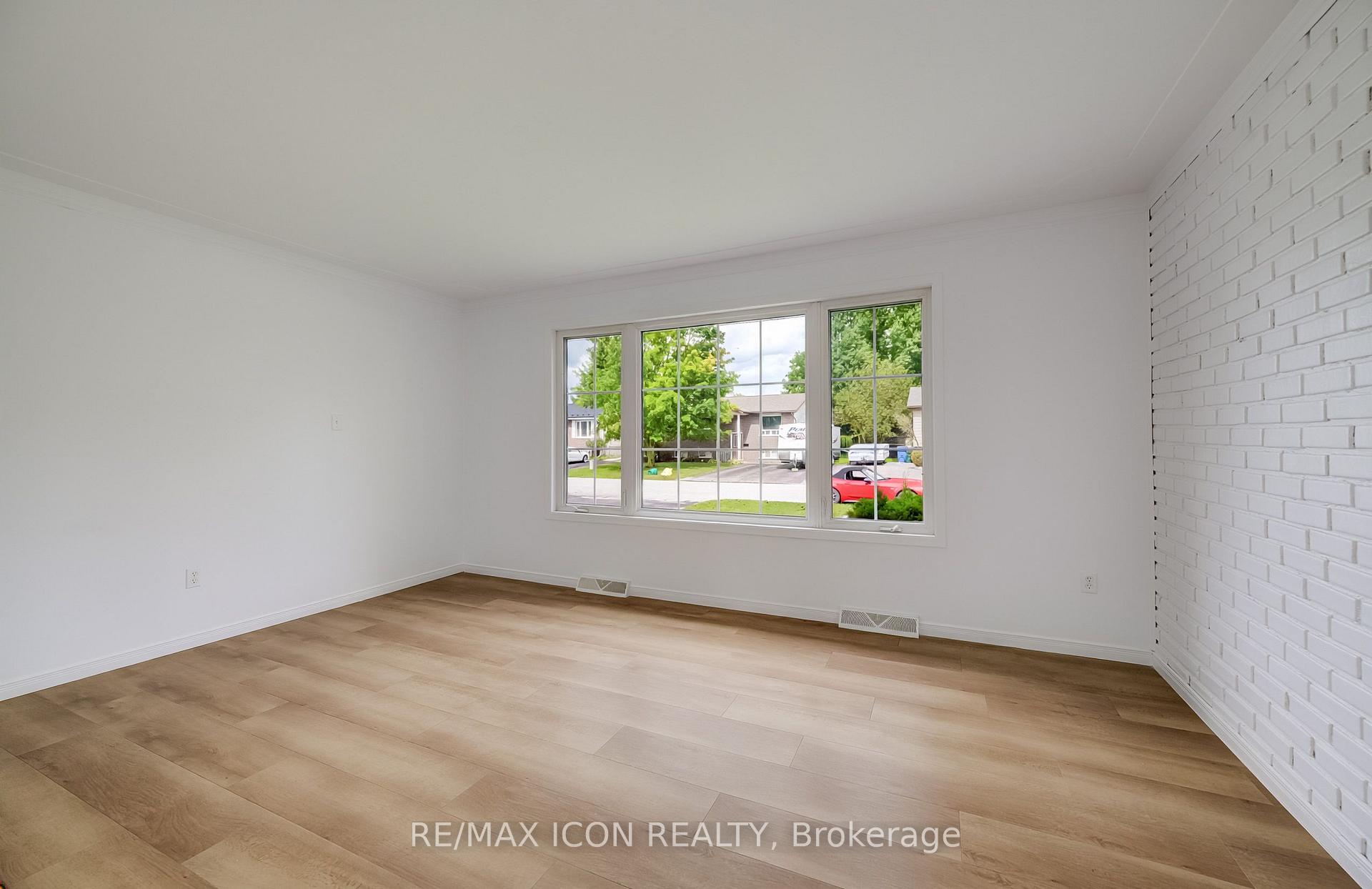 Photo 14 of 315 Perth Street, Wellington North, Mount Forest — HOMEH