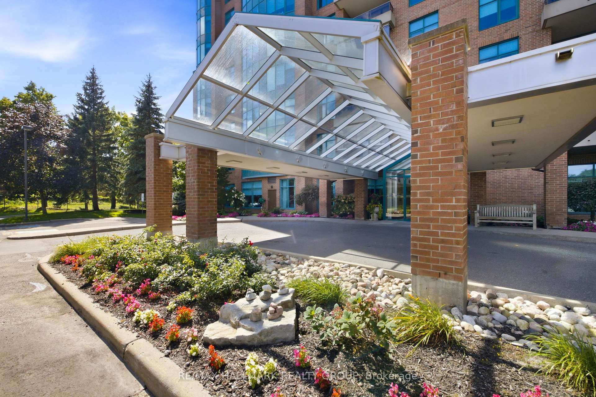 Photo 2 of Unit 706, 3590 Rivergate Way, Ottawa, Quinterra — HOMEH