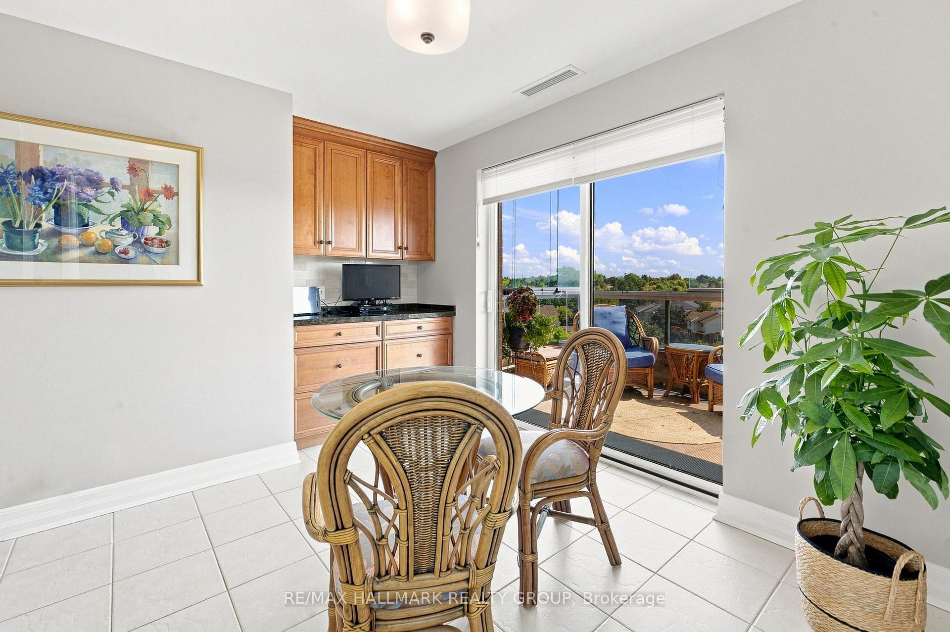 Photo 21 of Unit 706, 3590 Rivergate Way, Ottawa, Quinterra — HOMEH