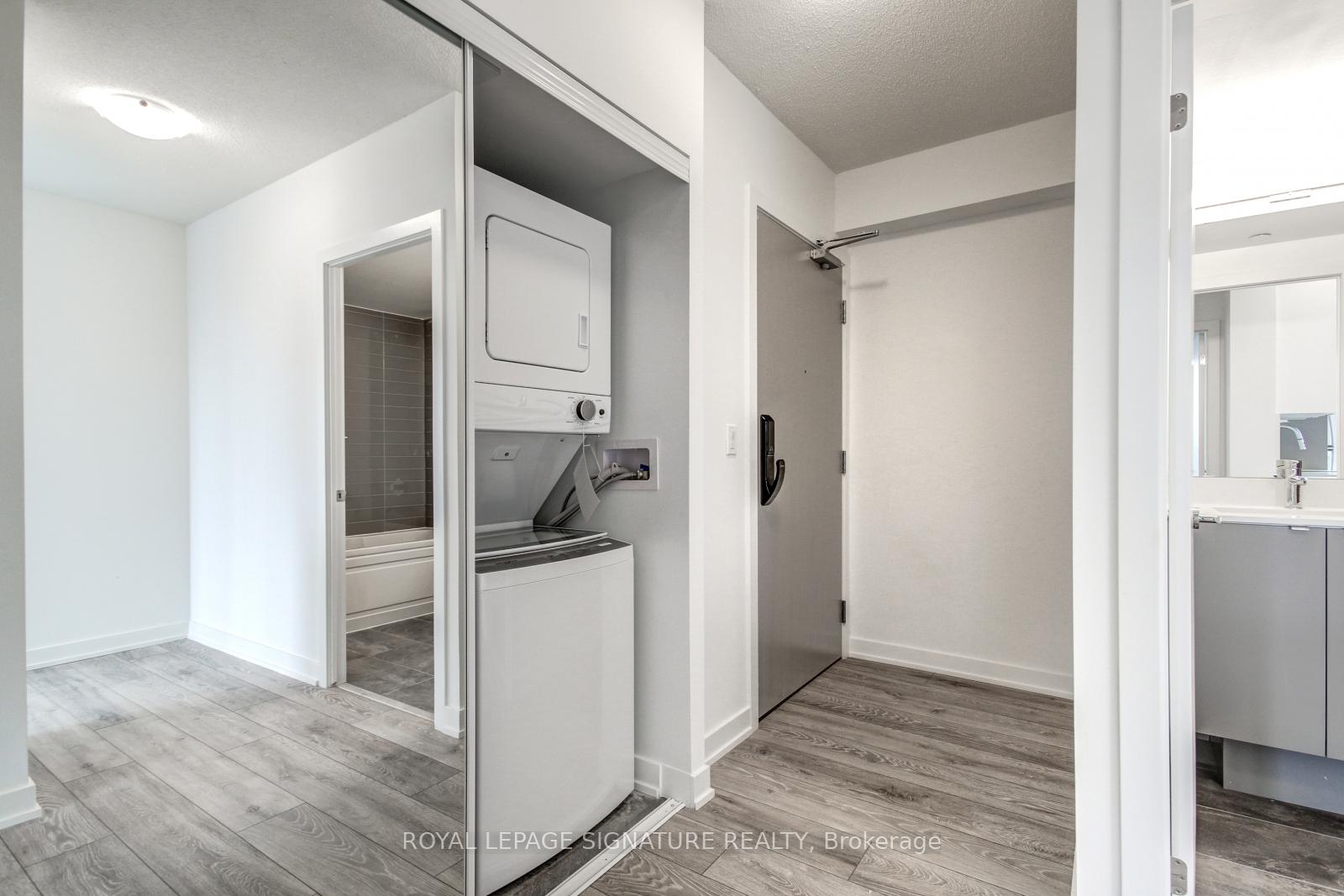 Photo 26 of Unit B503, 3200 Dakota Common, Burlington, Alton — HOMEH