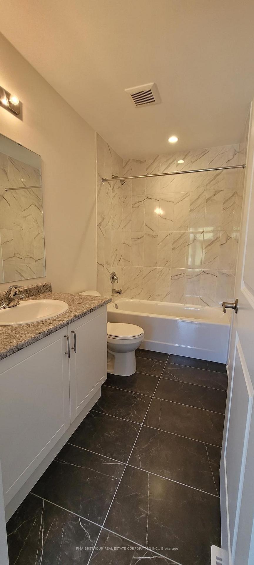 Photo 14 of 143 Dovedale Drive, Georgina, Keswick South — HOMEH