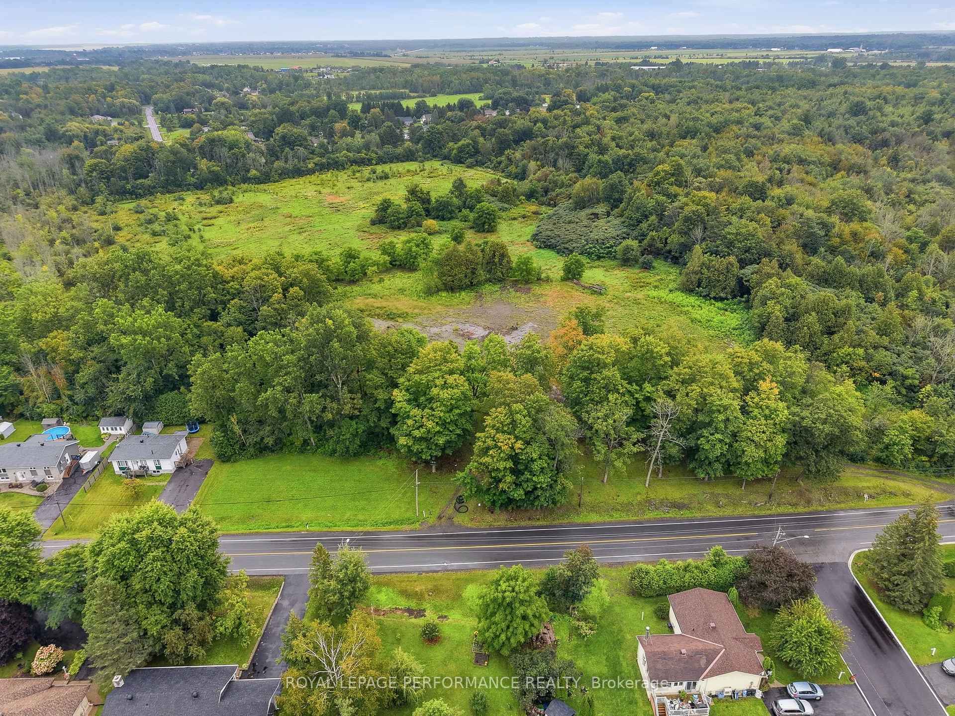 Photo 6 of 575 Front Road W, Champlain, Champlain Twp — HOMEH