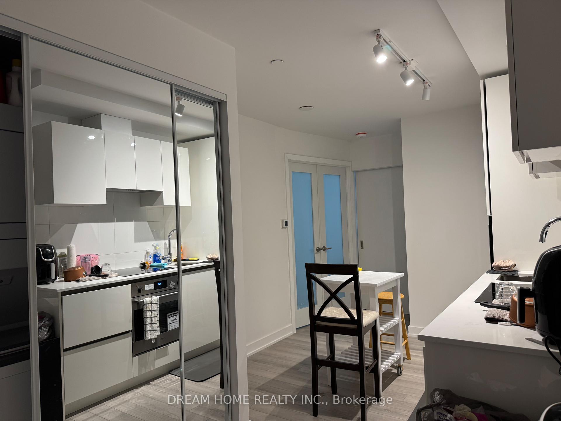 Photo 7 of Unit 1226, 230 Simcoe Street, Toronto, Kensington-Chinatown — HOMEH