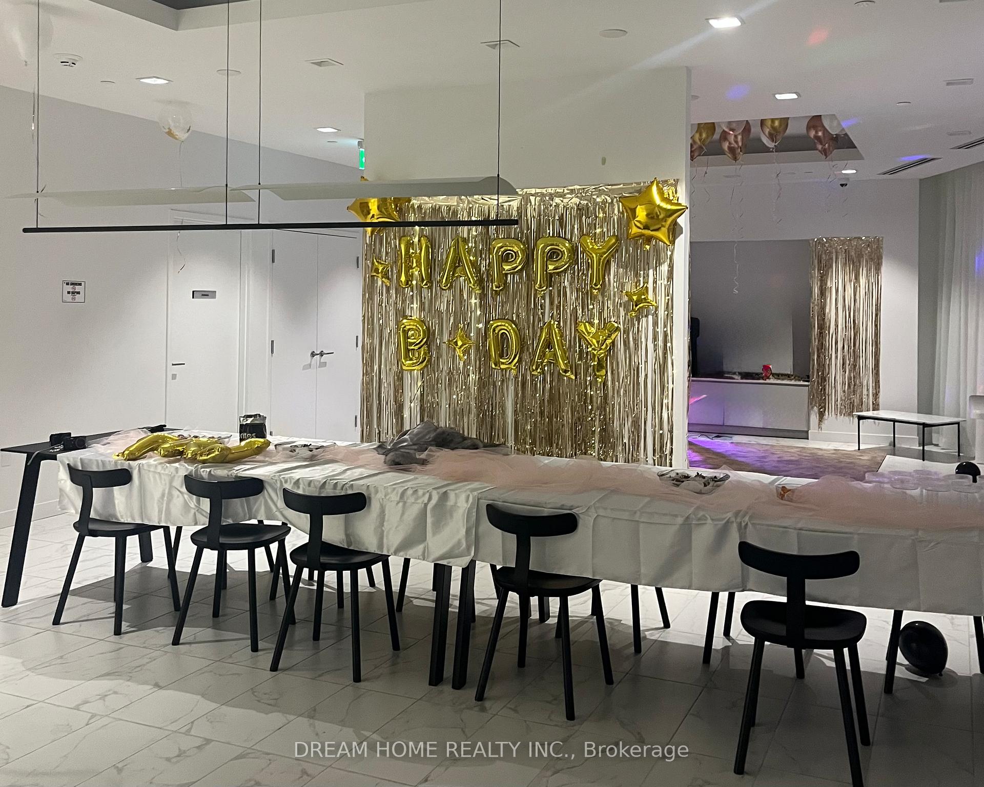 Photo 14 of Unit 1226, 230 Simcoe Street, Toronto, Kensington-Chinatown — HOMEH