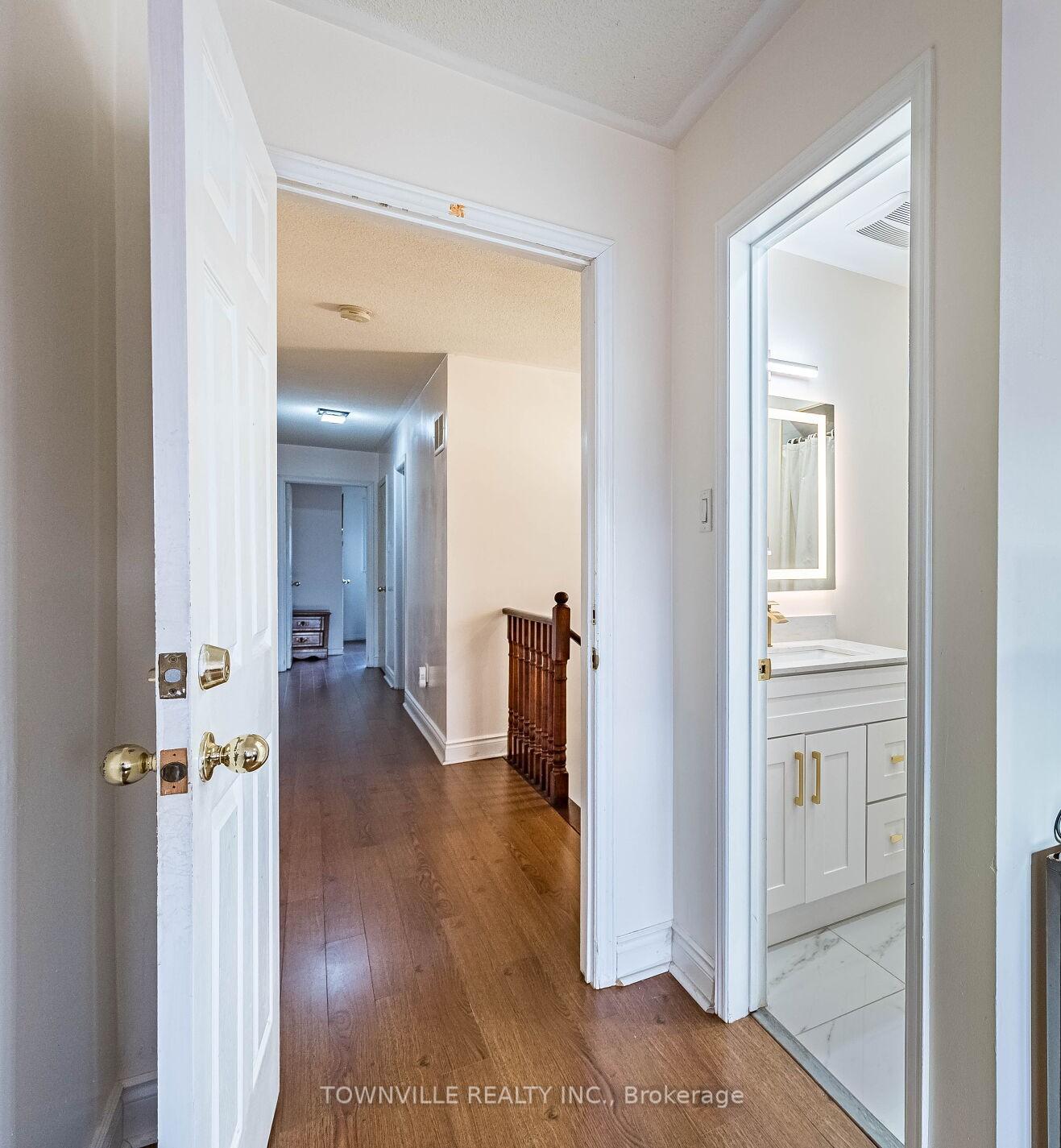 Photo 13 of 63 Ural Circle, Brampton, Sandringham-Wellington — HOMEH