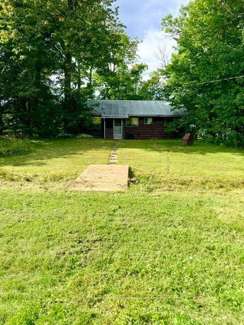 Photo 2 of 220 East Whalley Lake Road E, Magnetawan — HOMEH