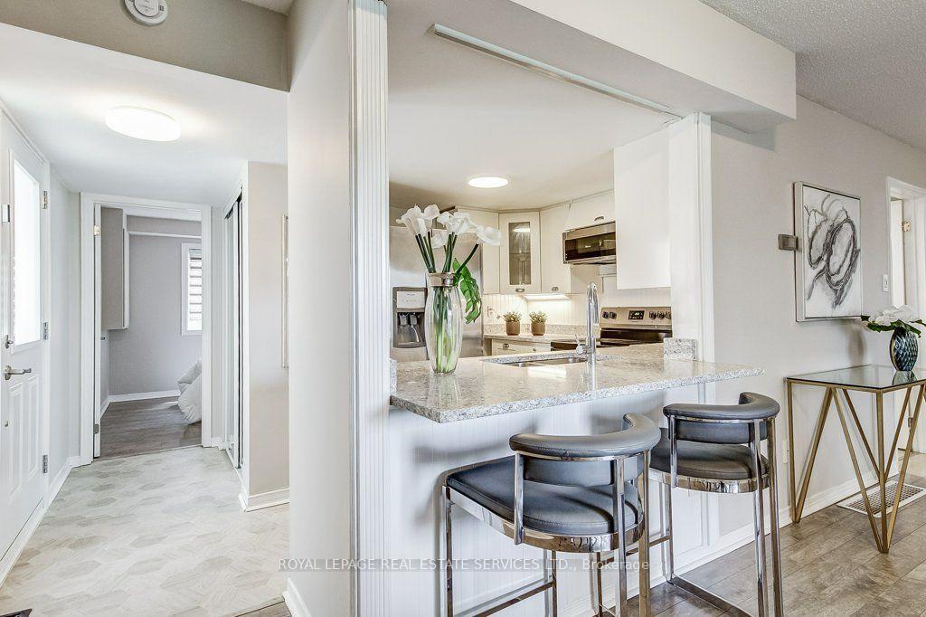 Photo 6 of Unit 19, 2530 Northampton Boulevard, Burlington, Headon — HOMEH