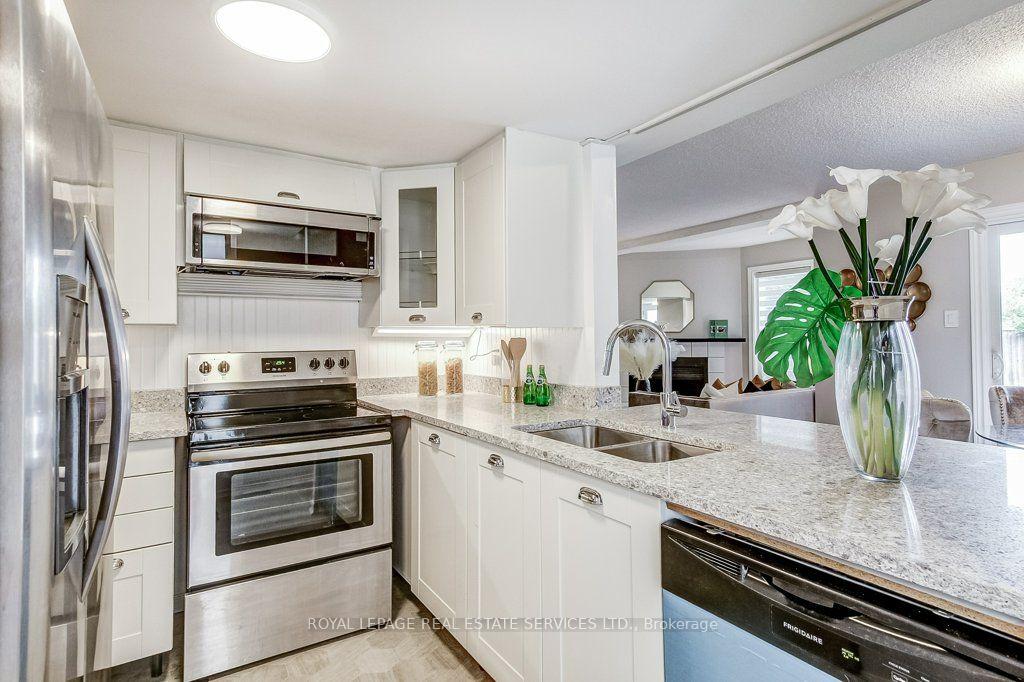 Photo 8 of Unit 19, 2530 Northampton Boulevard, Burlington, Headon — HOMEH