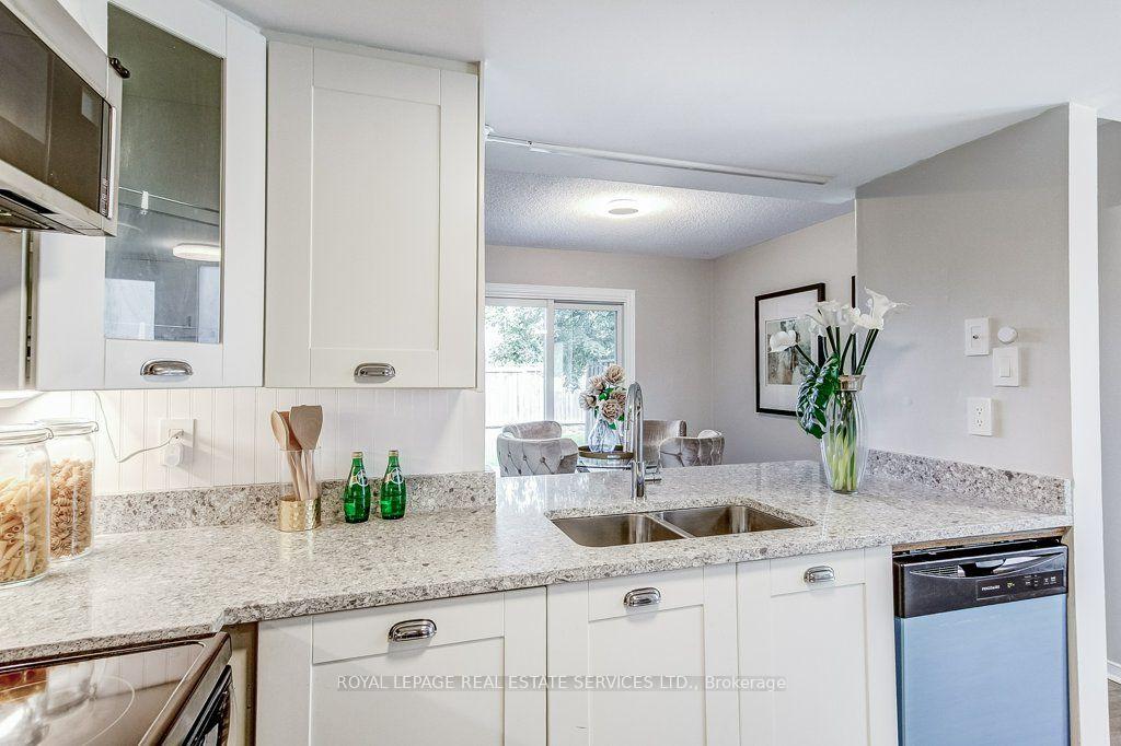 Photo 10 of Unit 19, 2530 Northampton Boulevard, Burlington, Headon — HOMEH