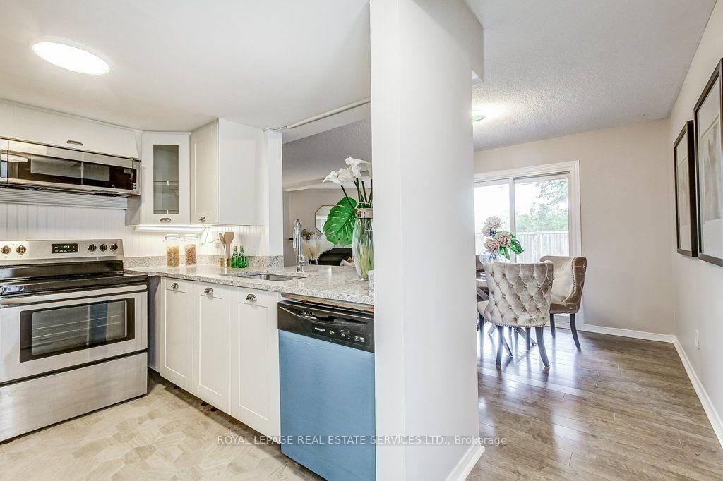 Photo 13 of Unit 19, 2530 Northampton Boulevard, Burlington, Headon — HOMEH