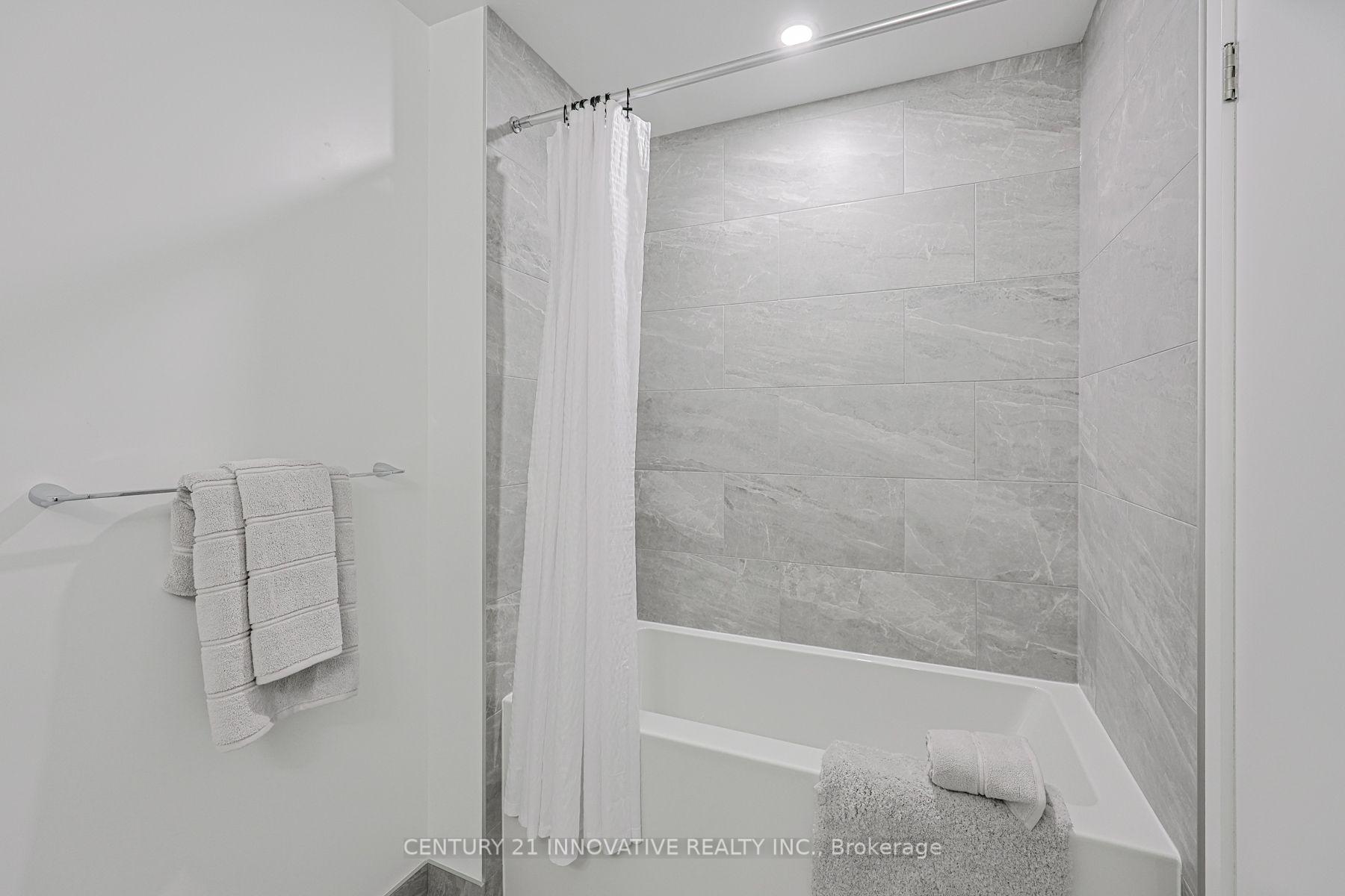 Photo 14 of Unit 2604, 395 Square One Drive, Mississauga, City Centre — HOMEH