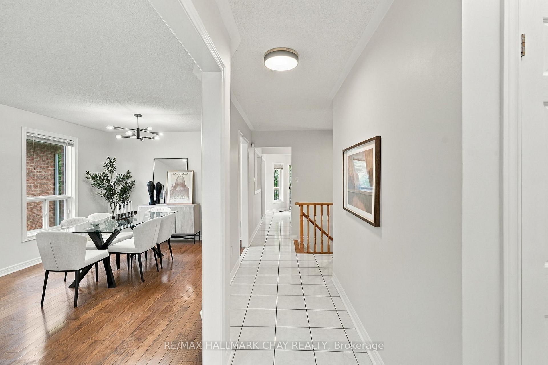 Photo 10 of 3 Maw Court, Barrie, Northwest — HOMEH