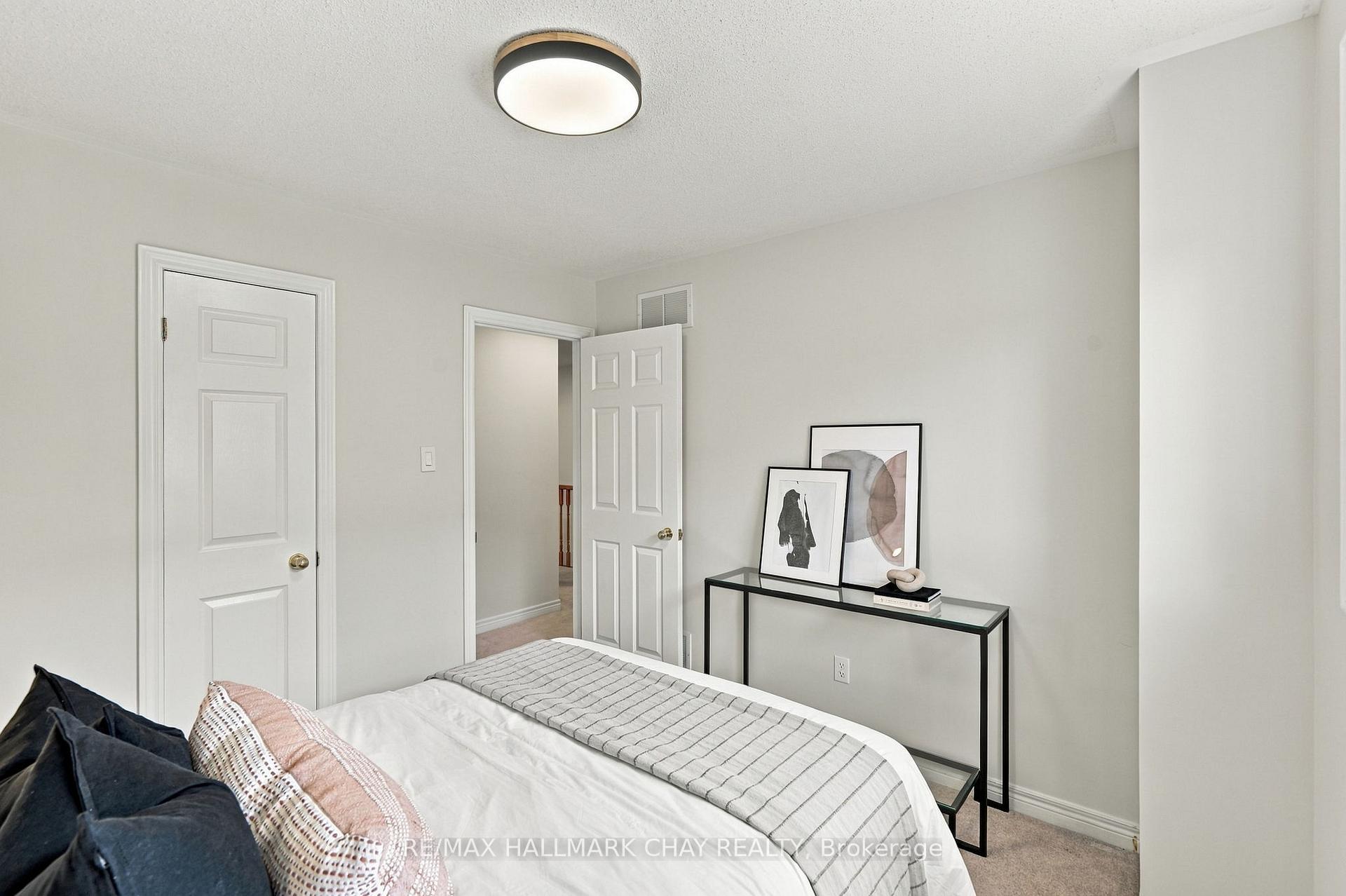 Photo 33 of 3 Maw Court, Barrie, Northwest — HOMEH