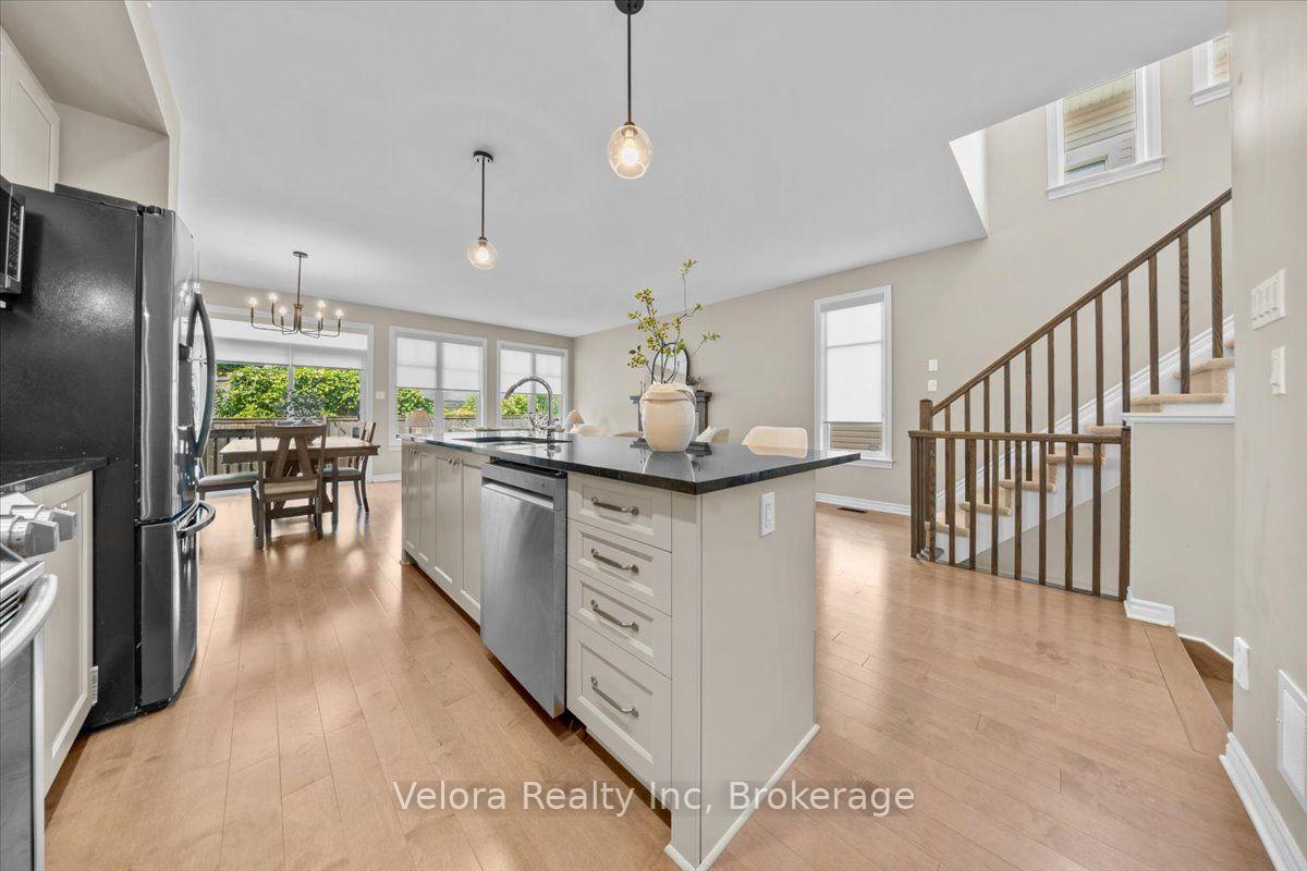 Photo 12 of 608 Vivera Place, Ottawa, Stittsville (North) — HOMEH