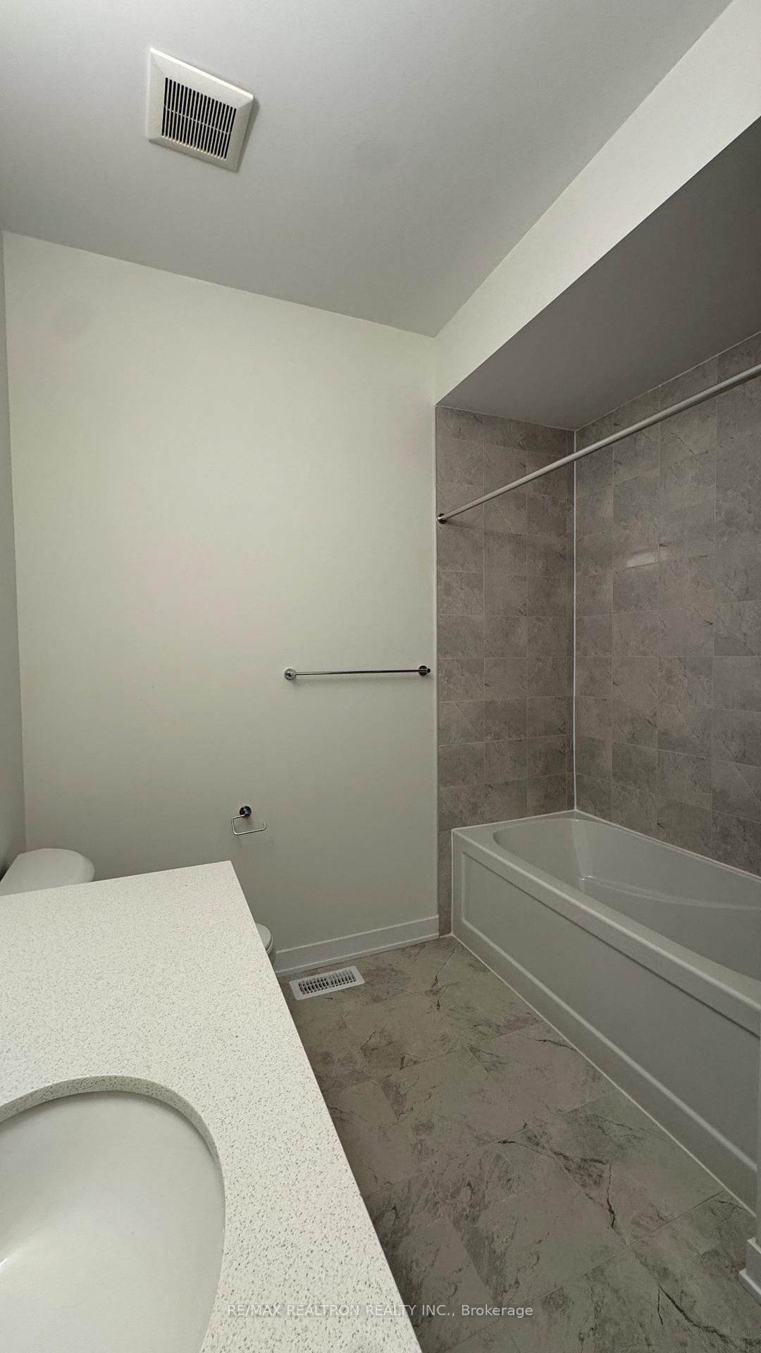 Photo 27 of 6 Harvey Bunker Crescent, Markham, Angus Glen — HOMEH