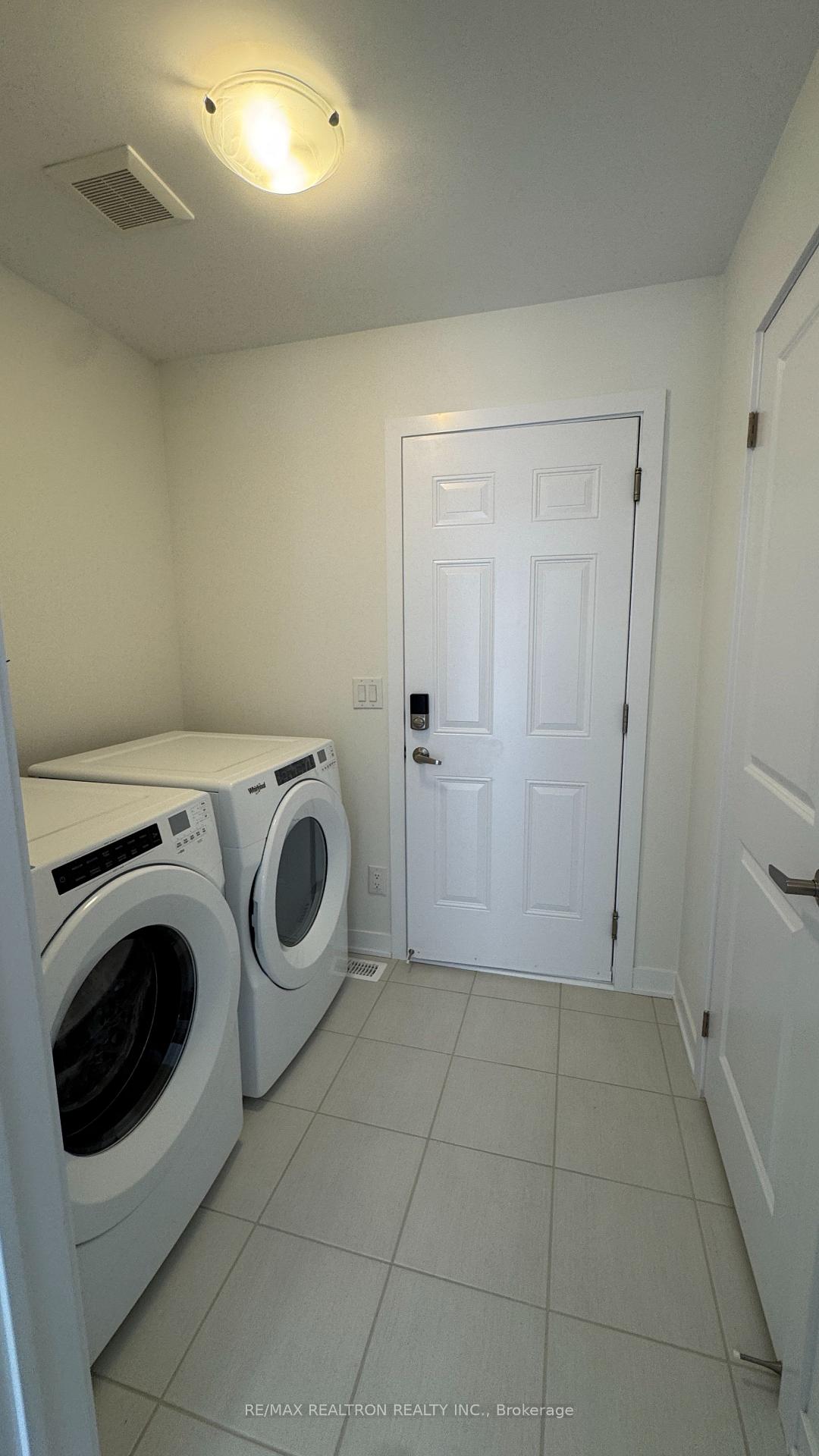 Photo 33 of 6 Harvey Bunker Crescent, Markham, Angus Glen — HOMEH
