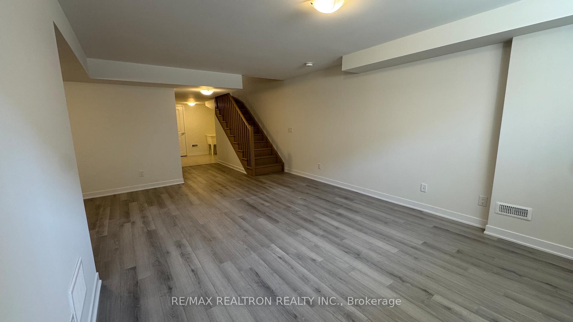 Photo 35 of 6 Harvey Bunker Crescent, Markham, Angus Glen — HOMEH