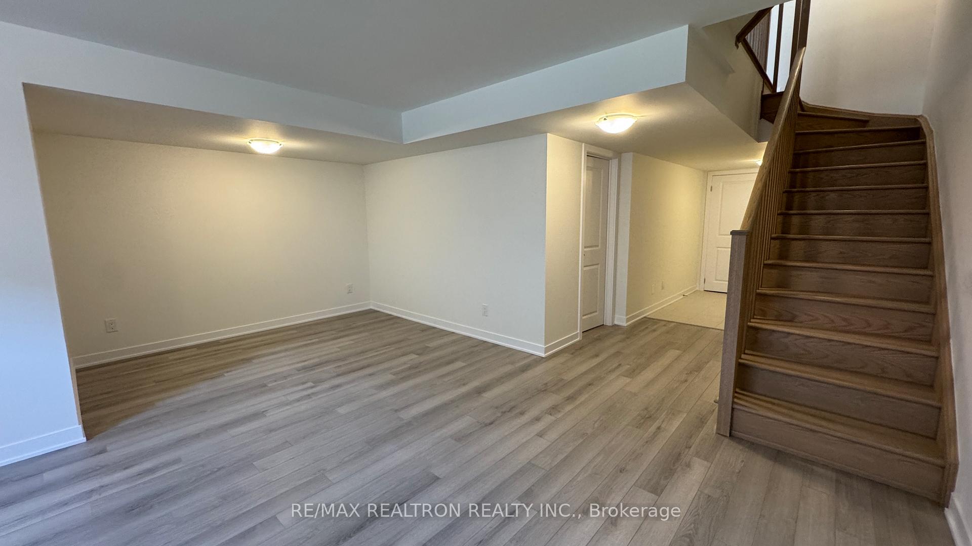 Photo 37 of 6 Harvey Bunker Crescent, Markham, Angus Glen — HOMEH