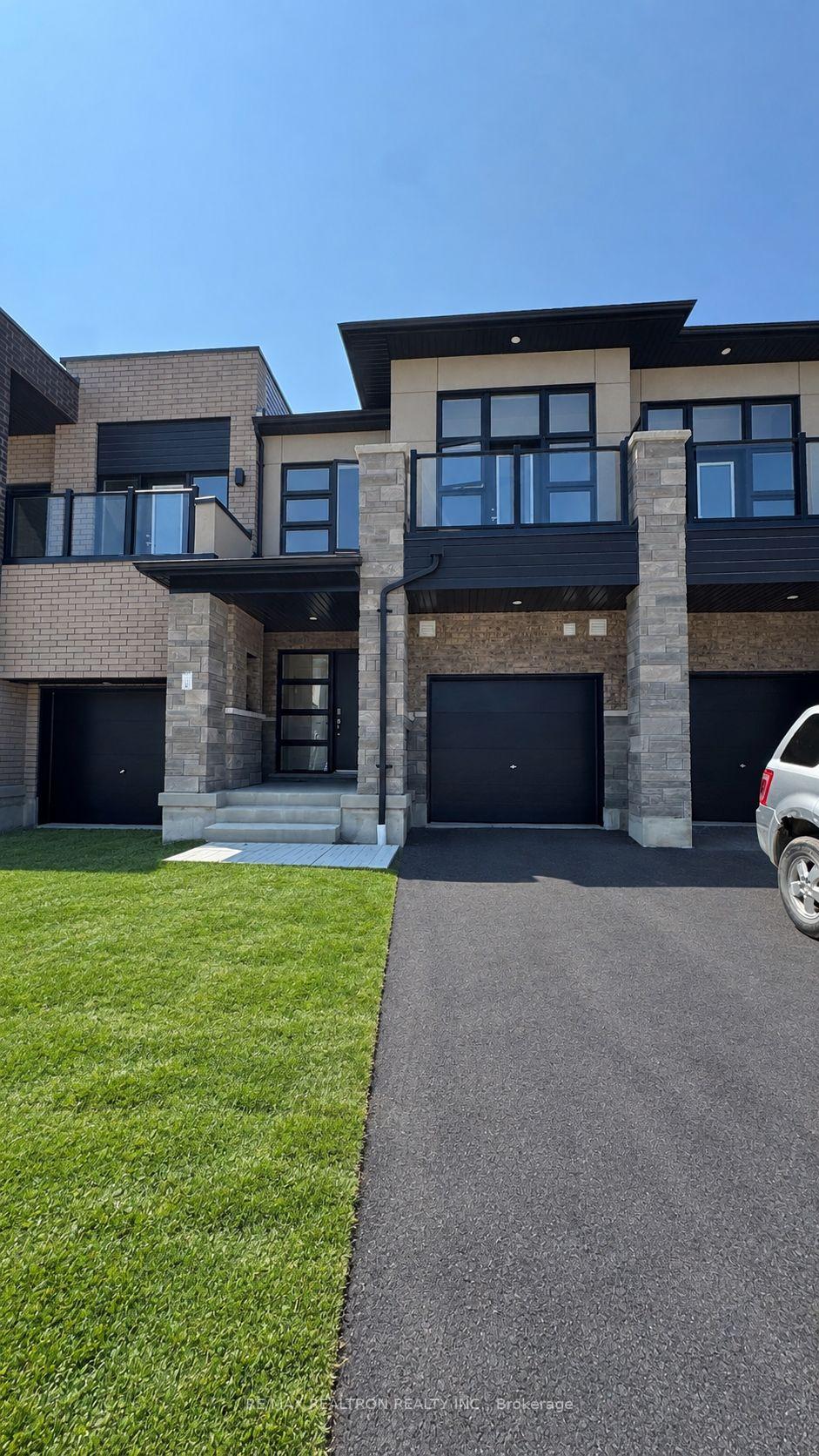 Photo 1 of 6 Harvey Bunker Crescent, Markham, Angus Glen — HOMEH
