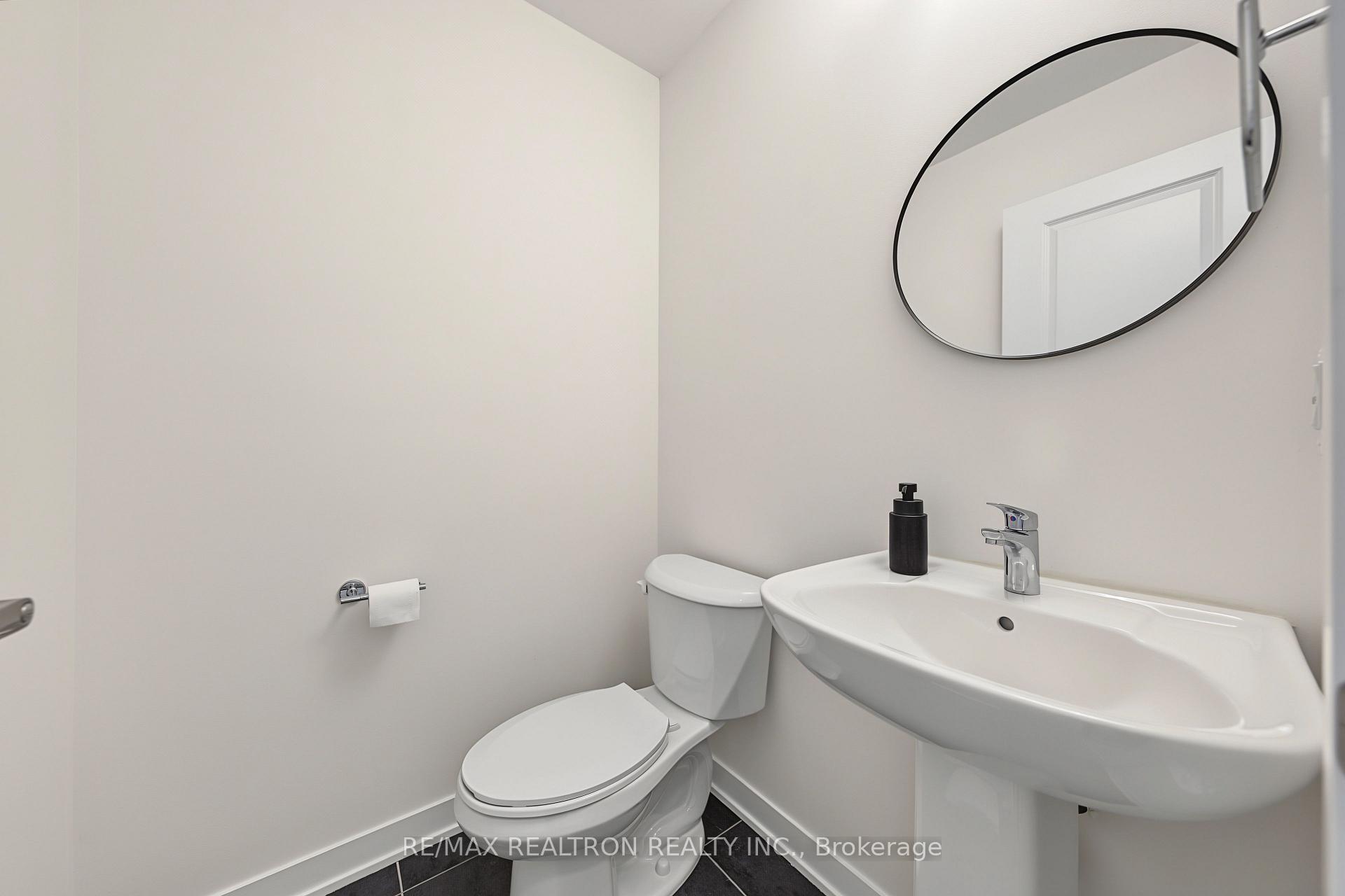Photo 12 of 6 Harvey Bunker Crescent, Markham, Angus Glen — HOMEH