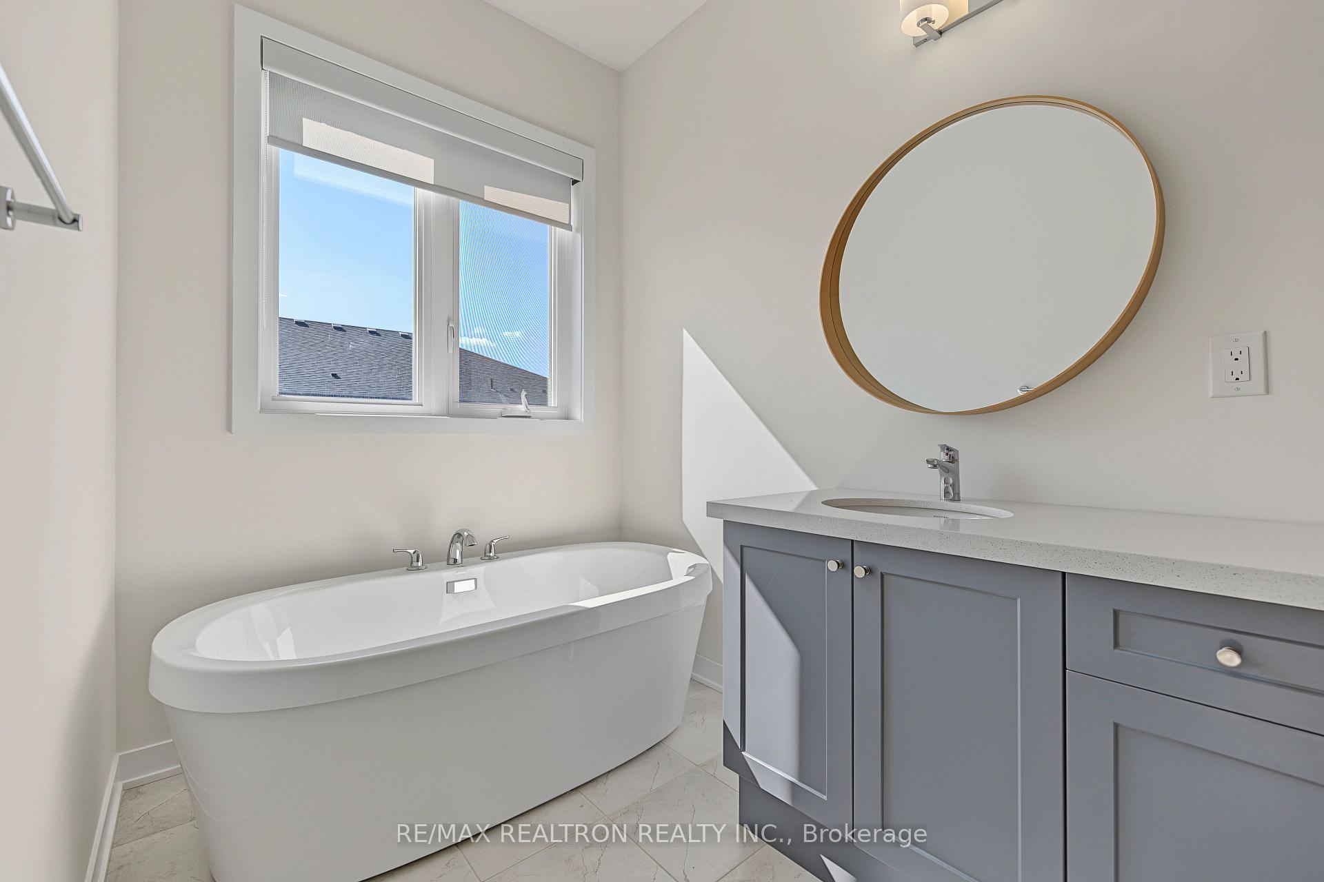Photo 43 of 6 Harvey Bunker Crescent, Markham, Angus Glen — HOMEH