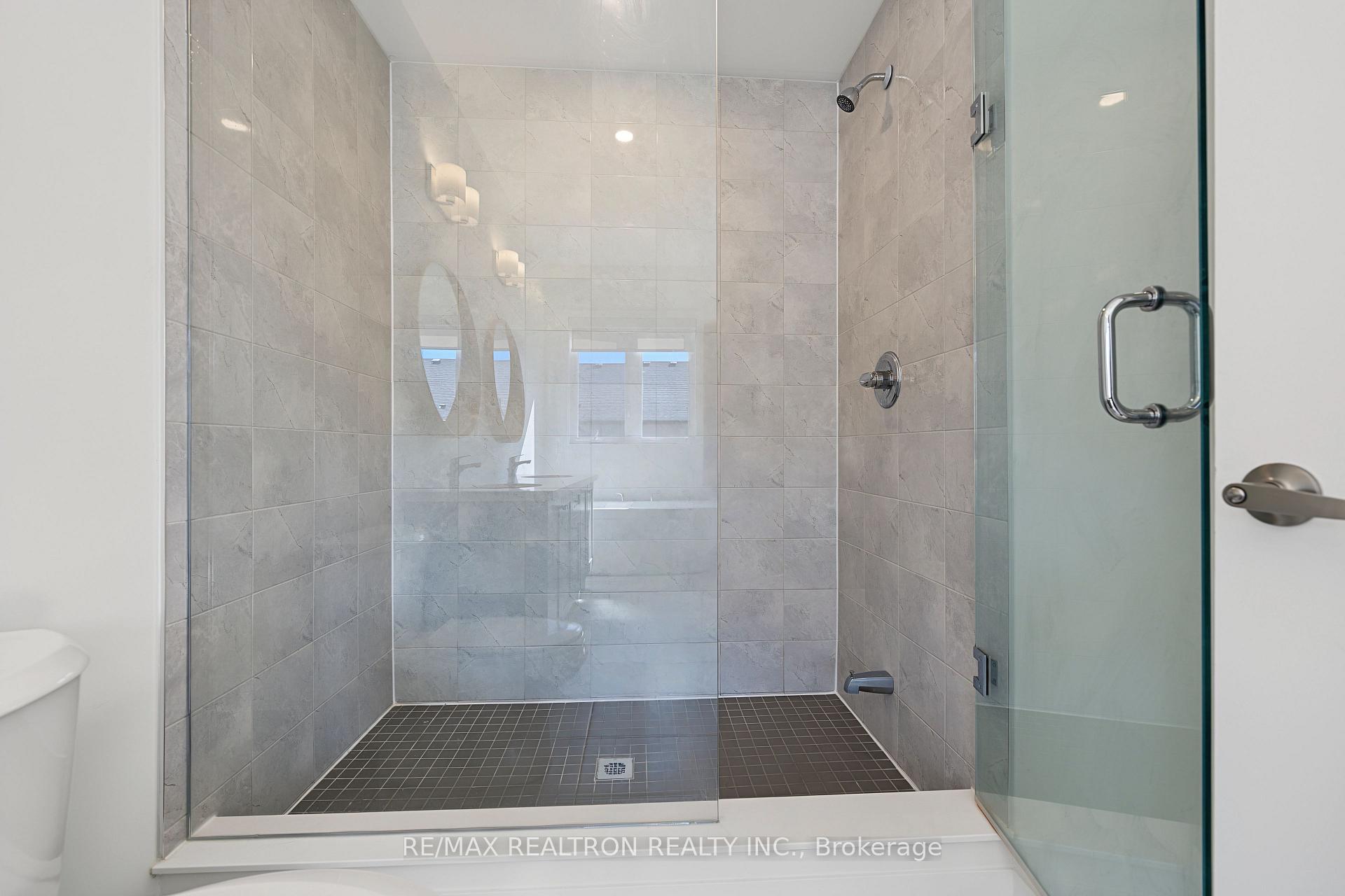 Photo 44 of 6 Harvey Bunker Crescent, Markham, Angus Glen — HOMEH