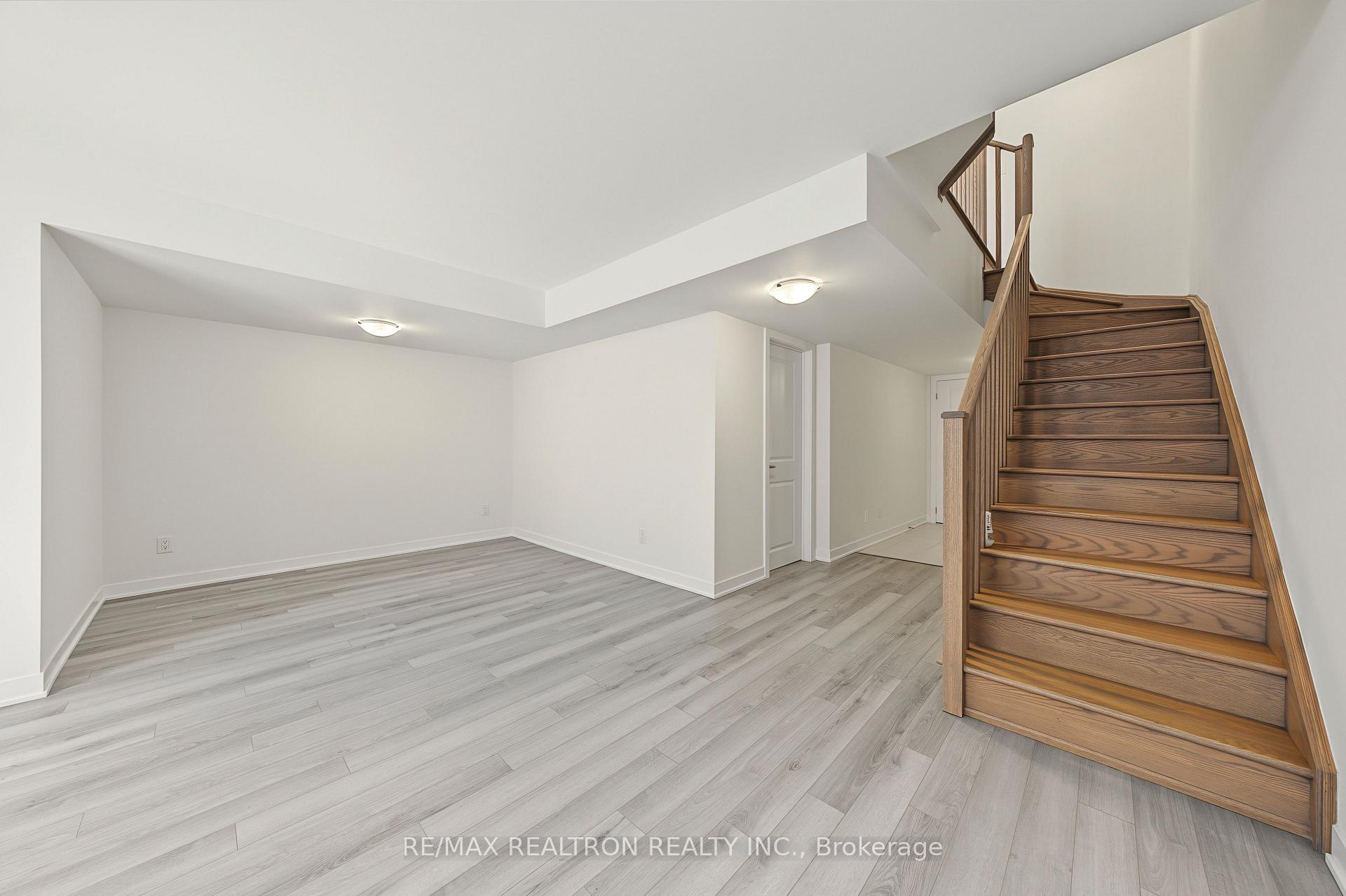 Photo 46 of 6 Harvey Bunker Crescent, Markham, Angus Glen — HOMEH