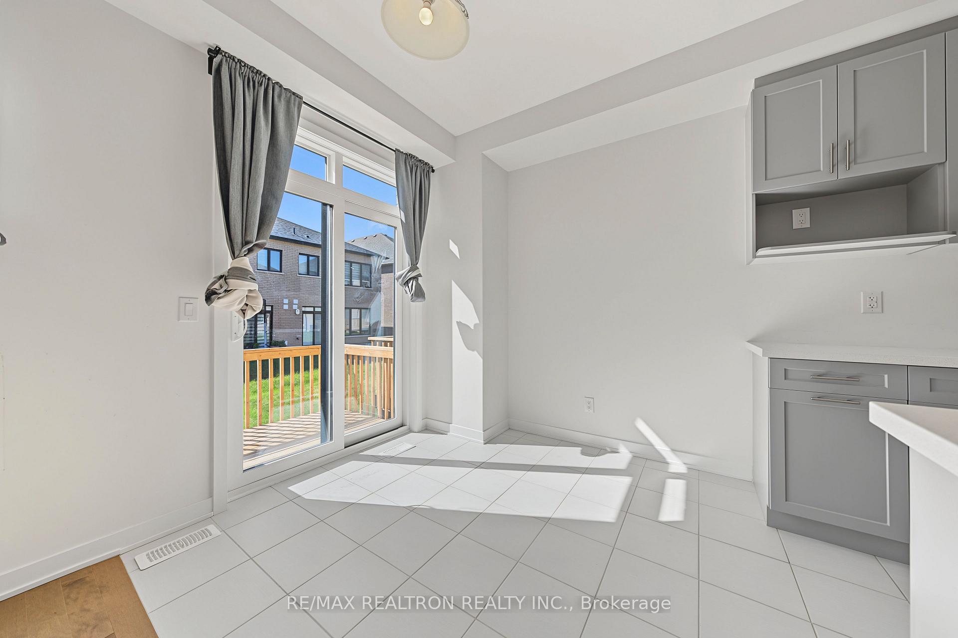 Photo 51 of 6 Harvey Bunker Crescent, Markham, Angus Glen — HOMEH