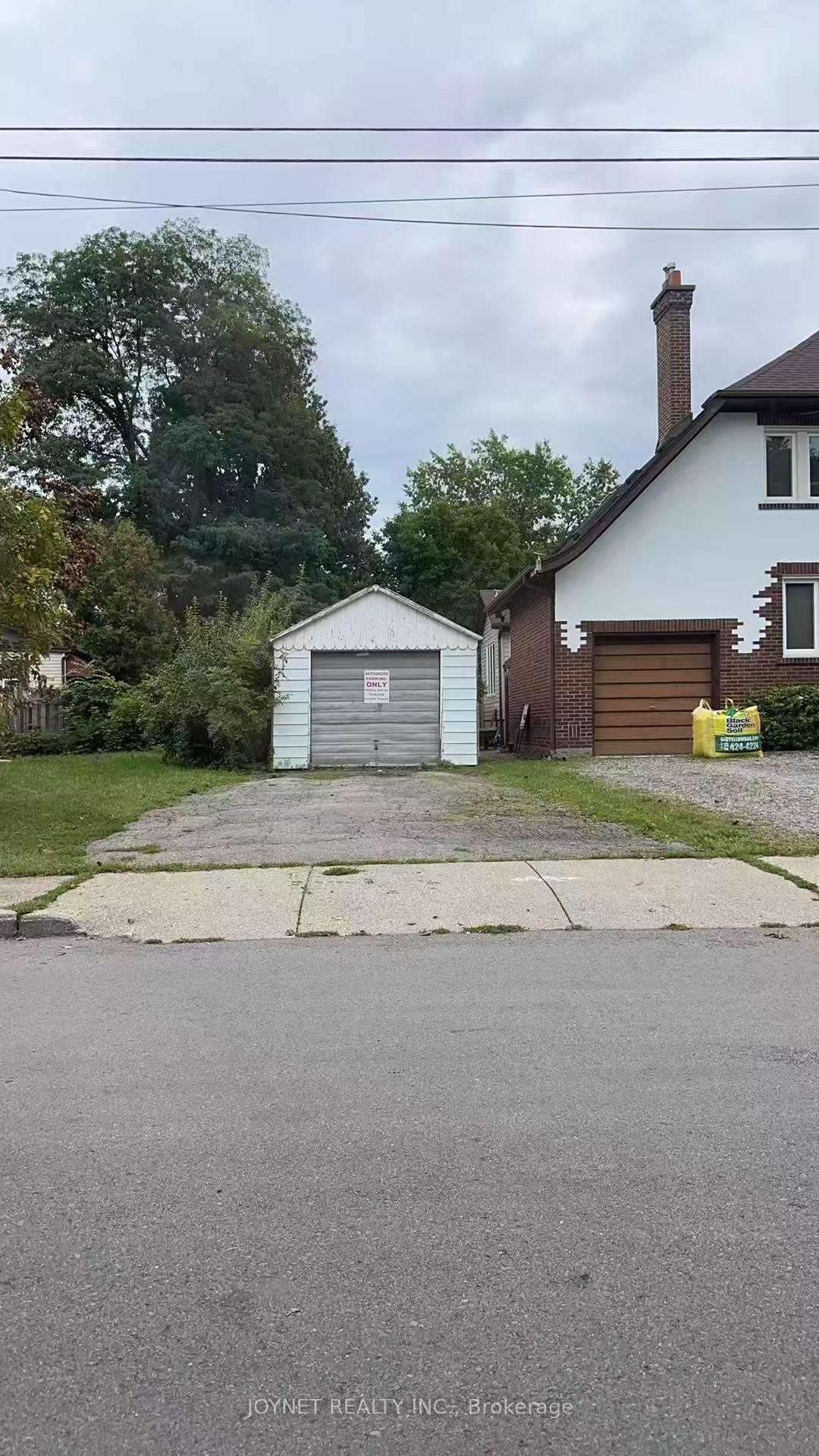 Photo 3 of 68 Whitton Road, Hamilton, Westdale — HOMEH