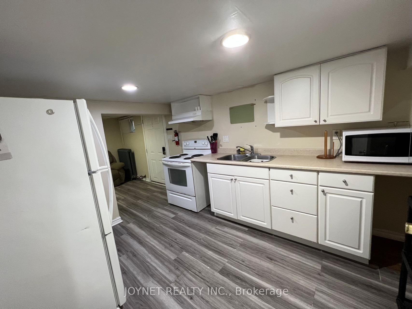 Photo 26 of 68 Whitton Road, Hamilton, Westdale — HOMEH
