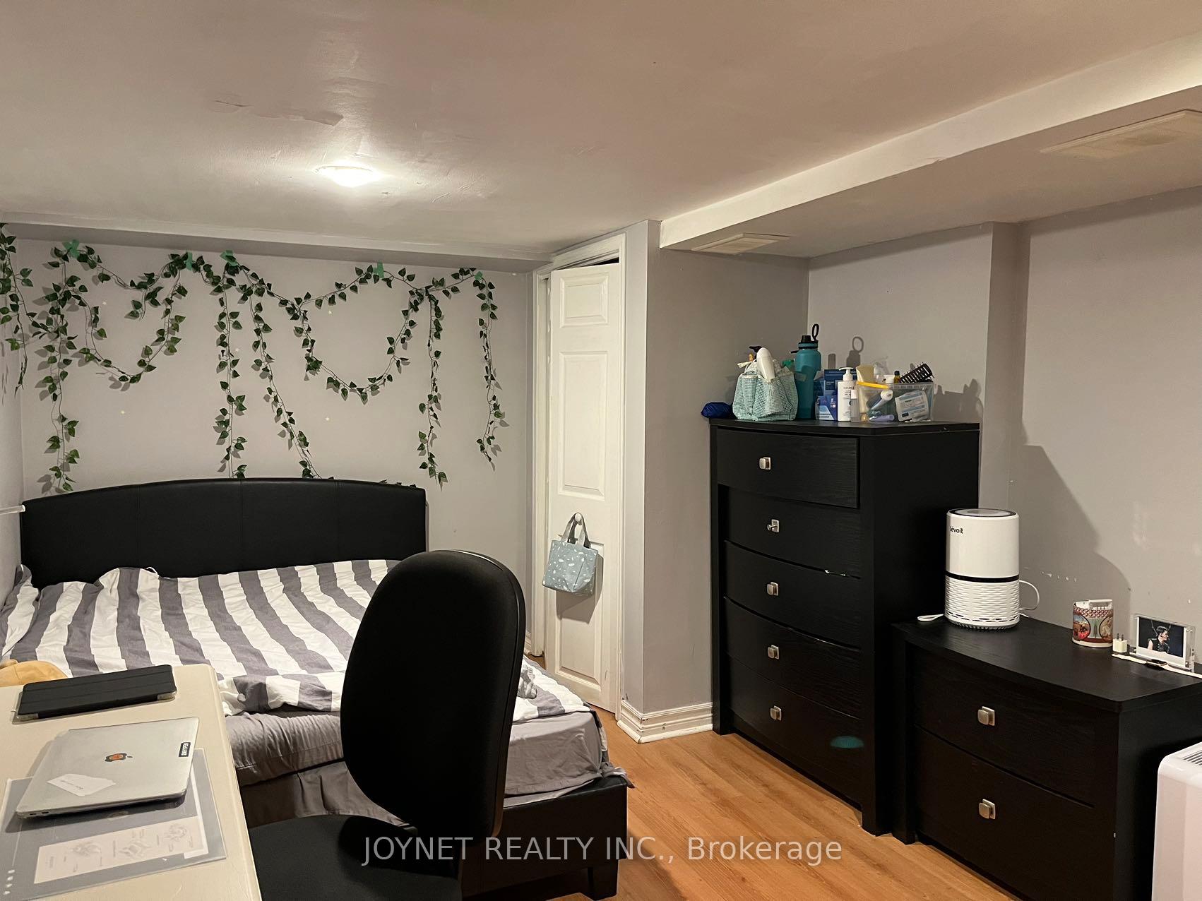 Photo 33 of 68 Whitton Road, Hamilton, Westdale — HOMEH