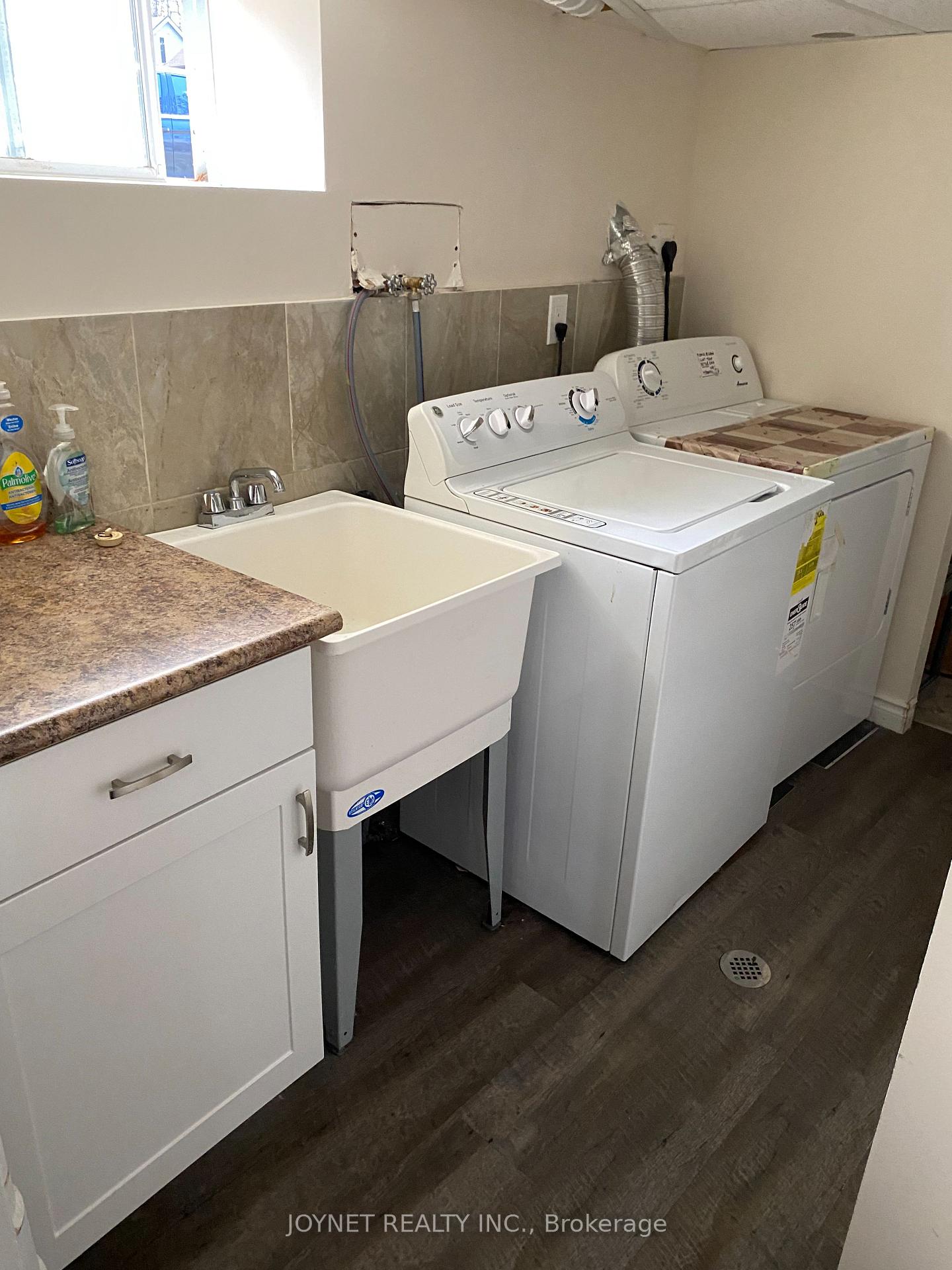 Photo 34 of 68 Whitton Road, Hamilton, Westdale — HOMEH