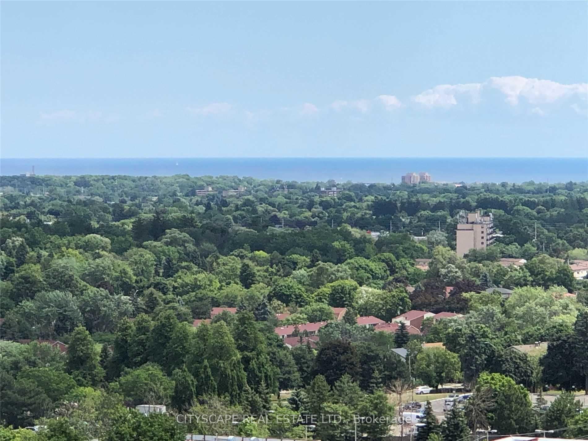 Photo 6 of Unit 1502, 33 Elm Drive, Mississauga, City Centre — HOMEH