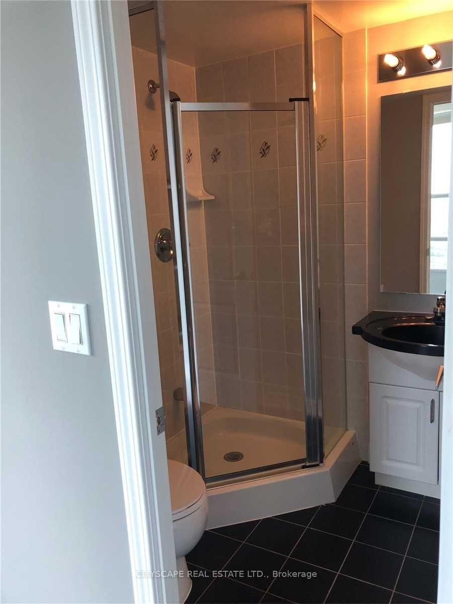 Photo 8 of Unit 1502, 33 Elm Drive, Mississauga, City Centre — HOMEH